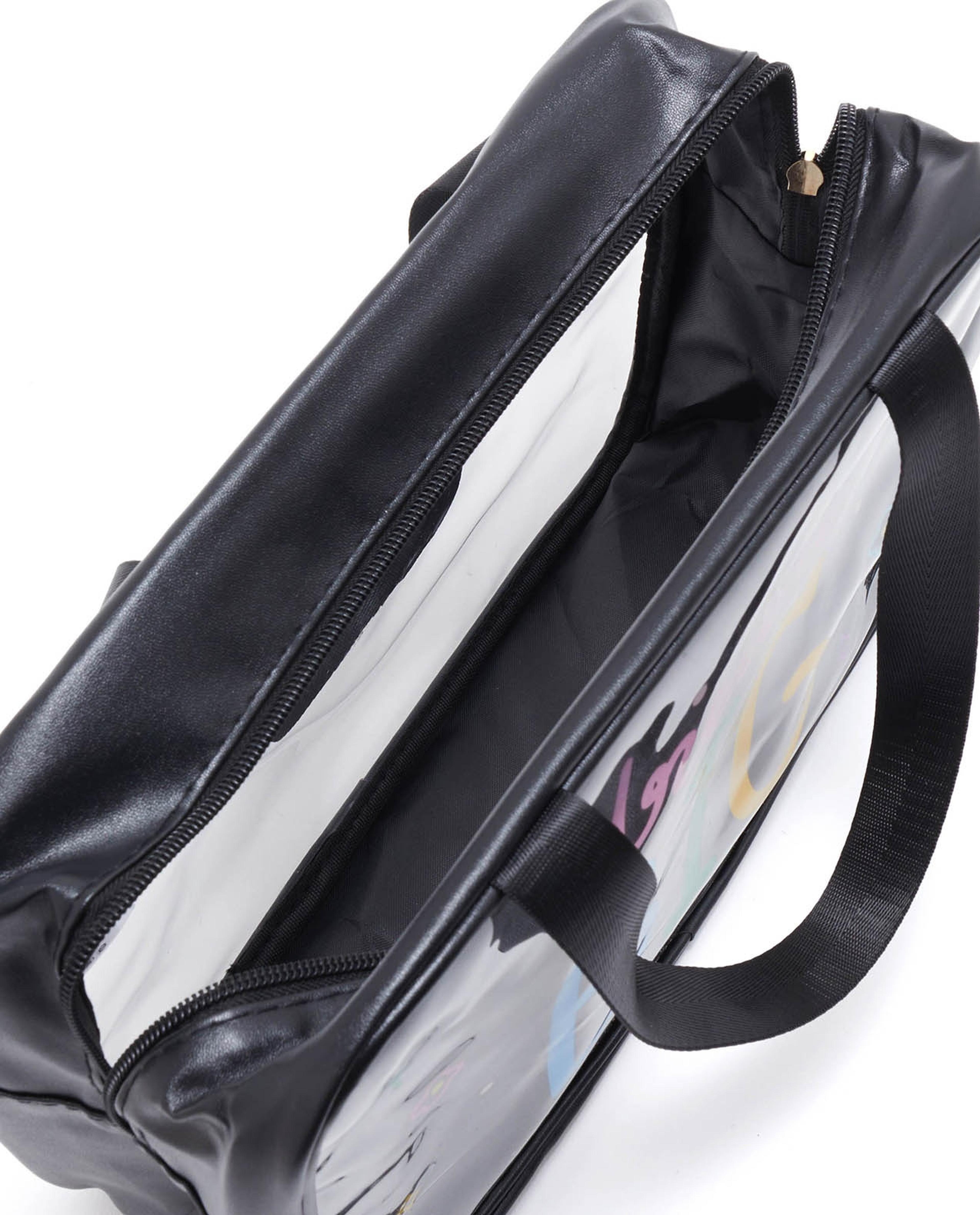 حقيبة مستحضرات تجميل بطبعة