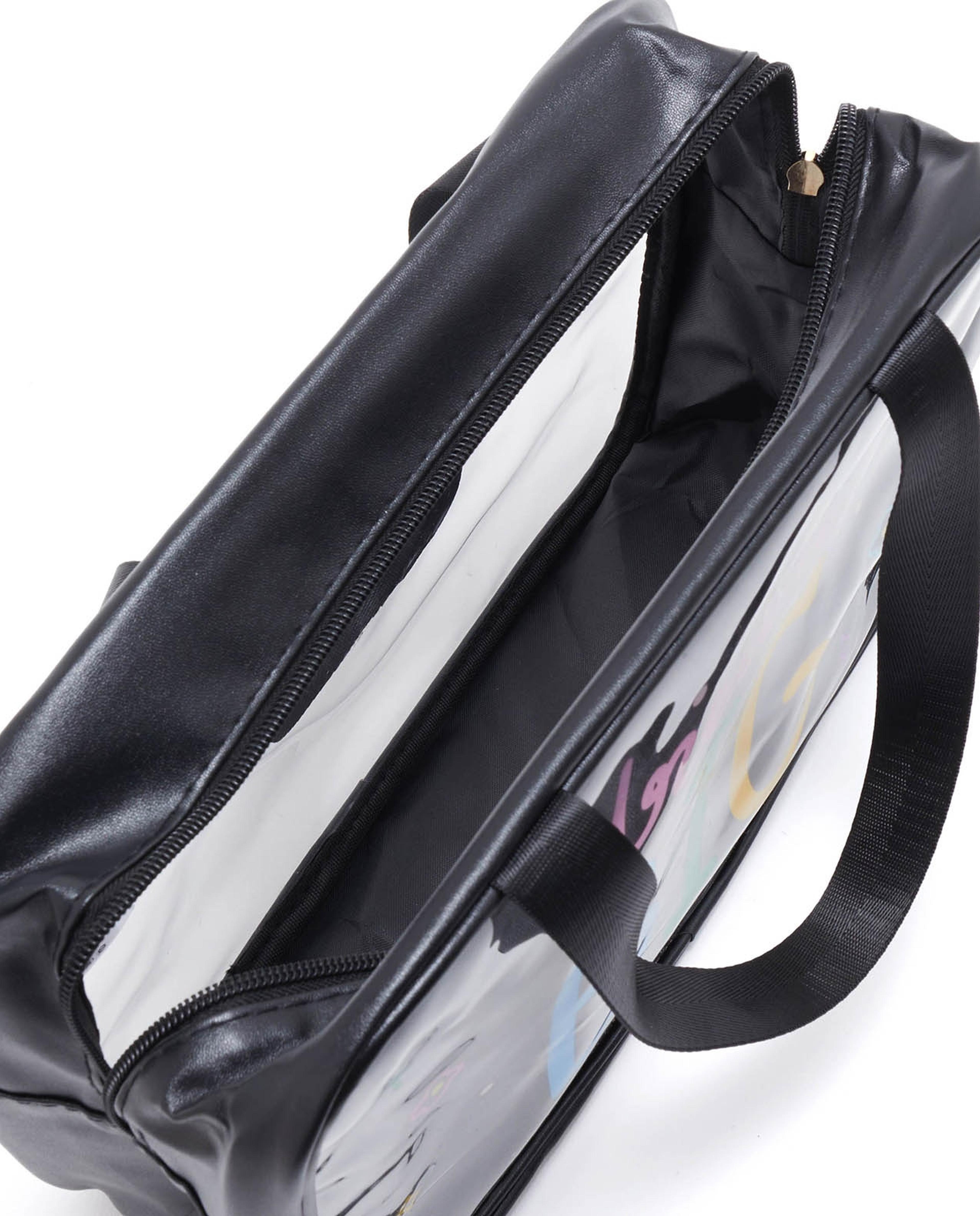 حقيبة مستحضرات تجميل بطبعة