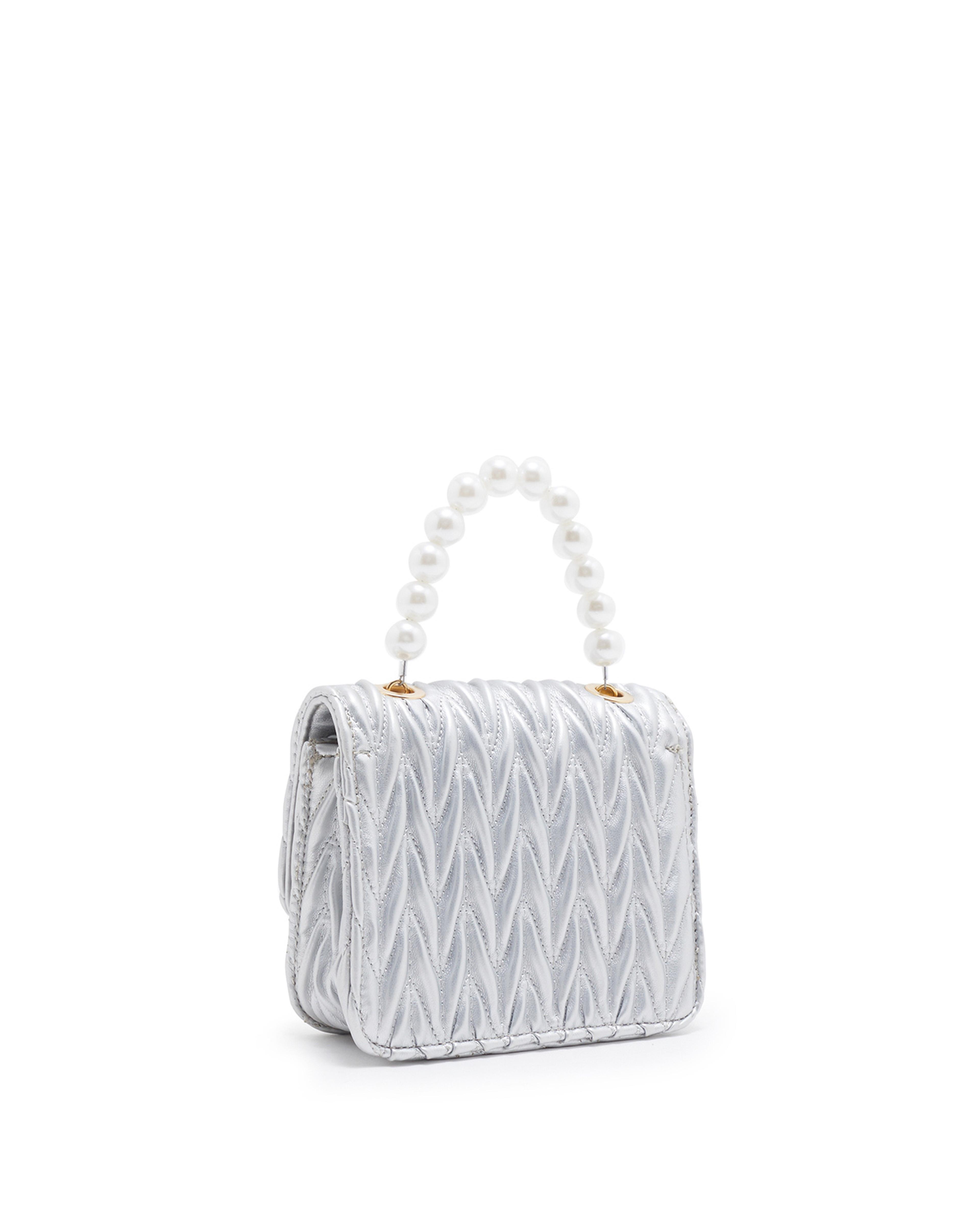 حقيبة صغيرة مبطنة