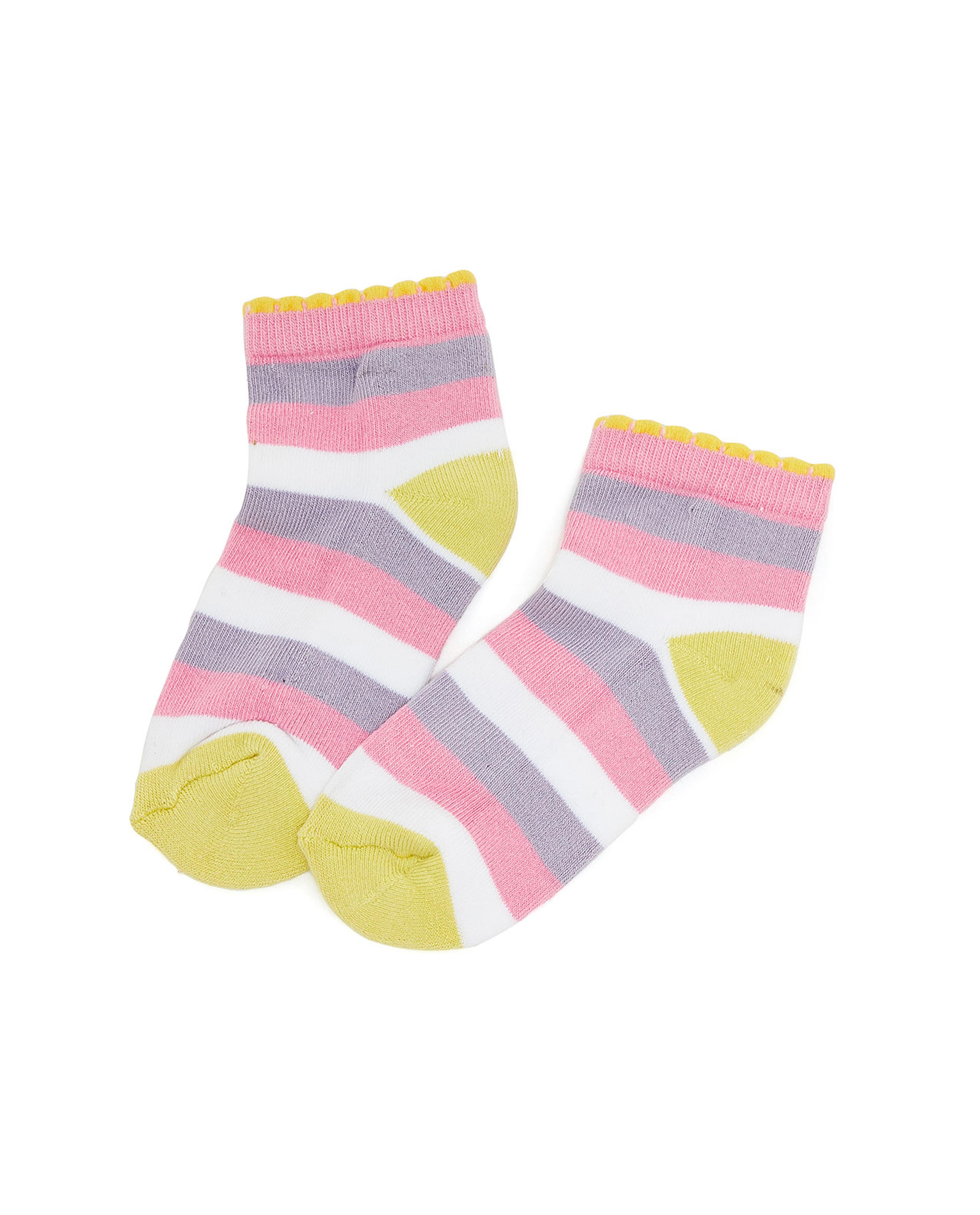 جوارب بطول الكاحل بطبعة -  مجموعة من ٣ أزواج