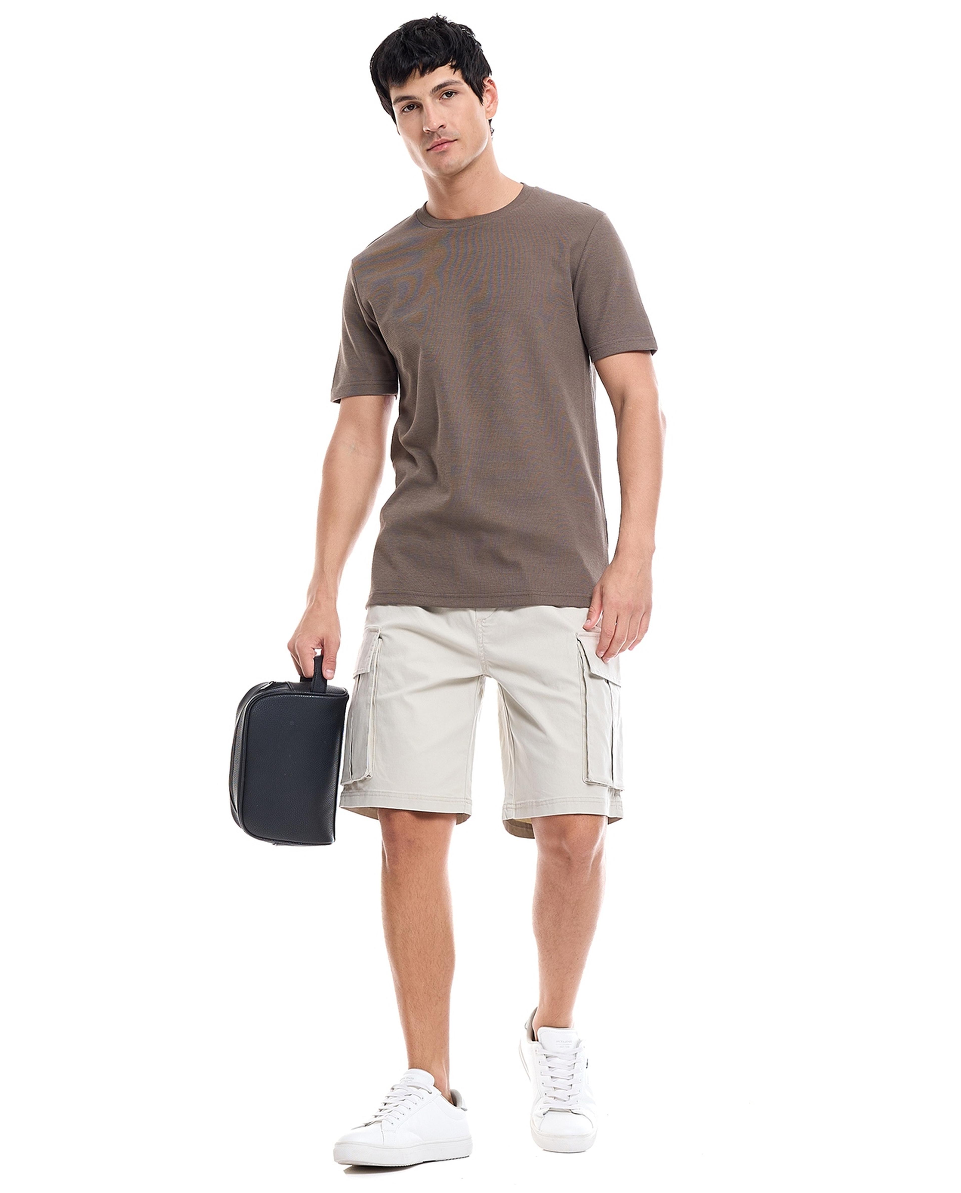 شورت كارغو سادة وخصر مطاطي