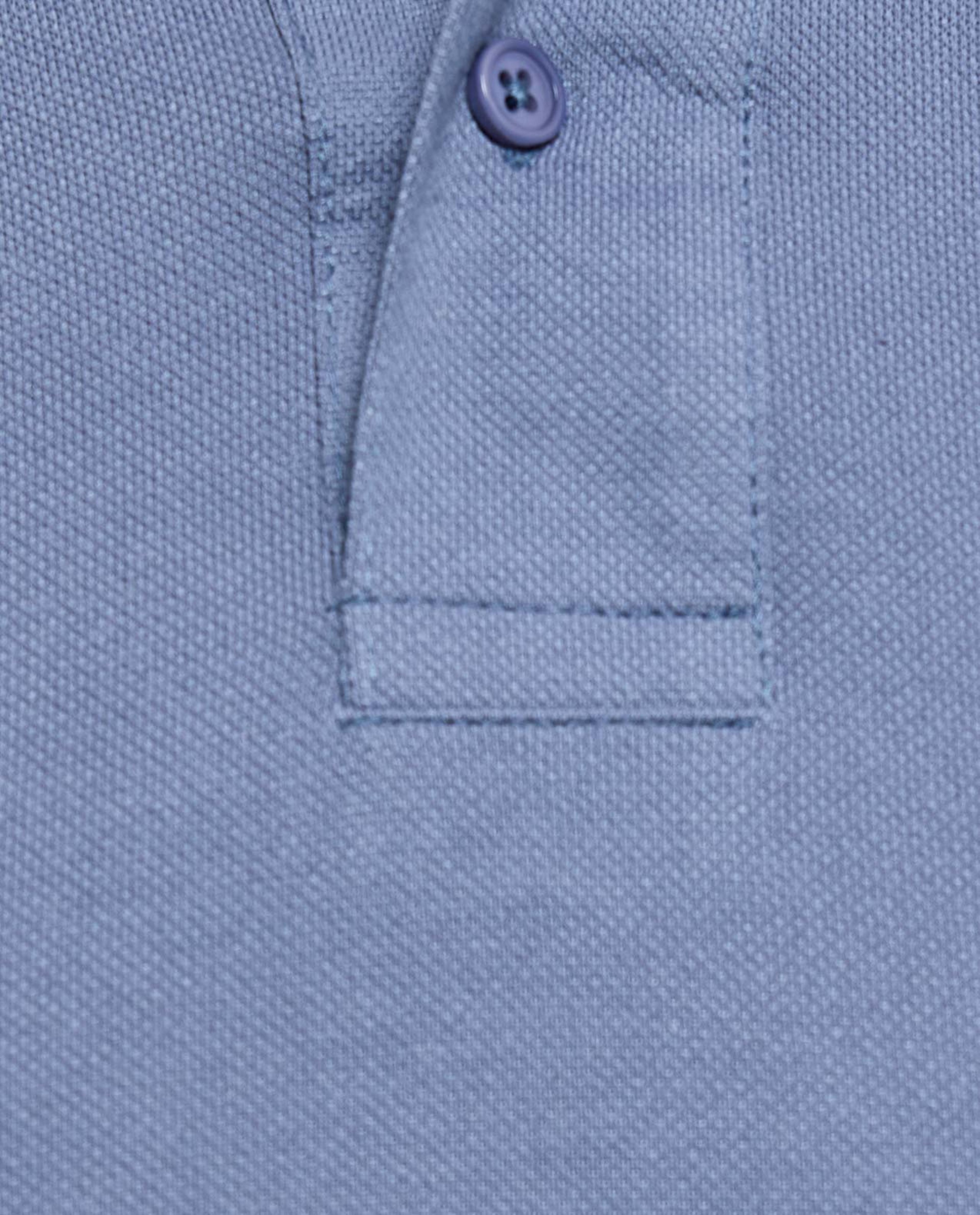 تيشيرت بولو بأكمام قصيرة