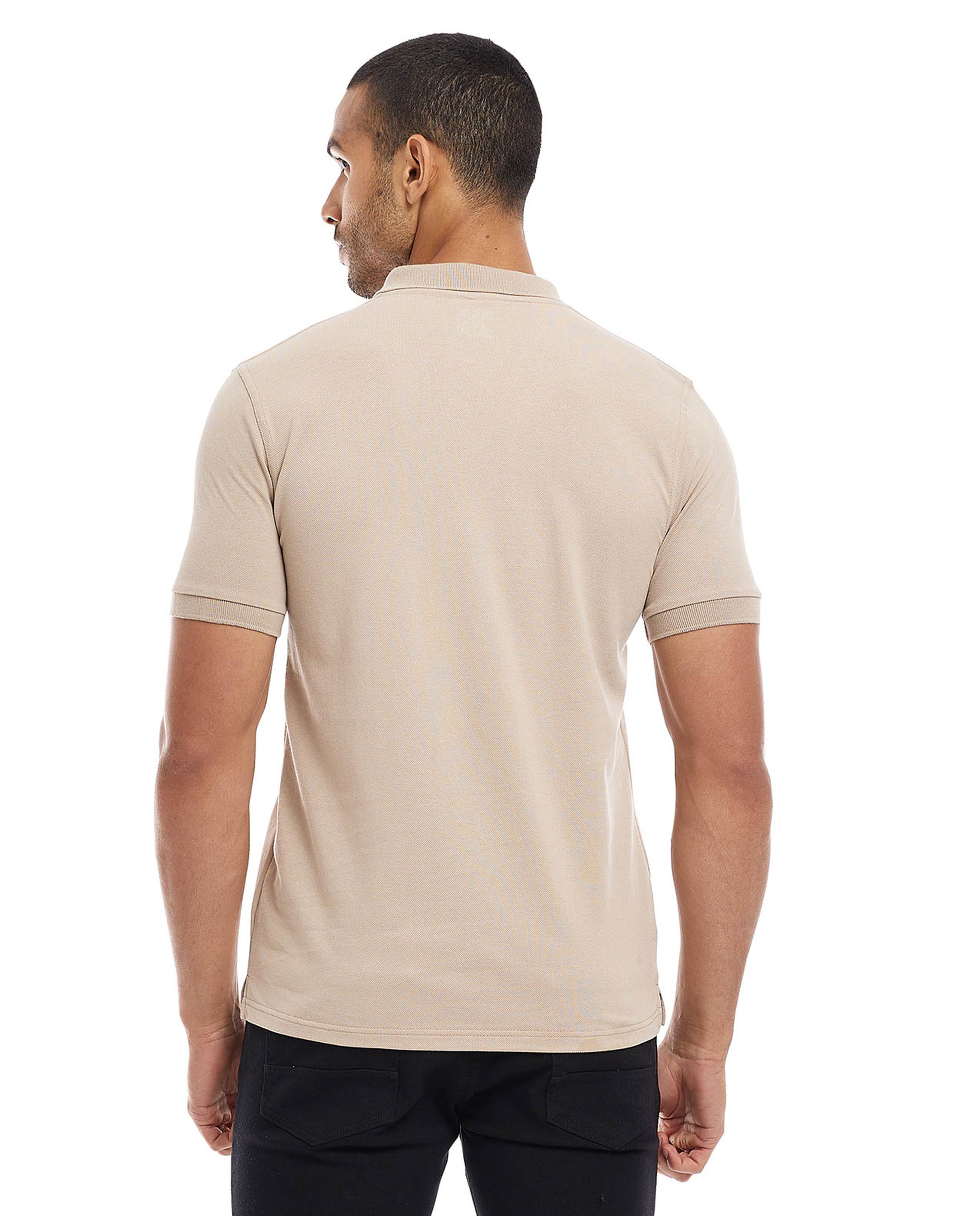 تيشيرت بولو بأكمام قصيرة