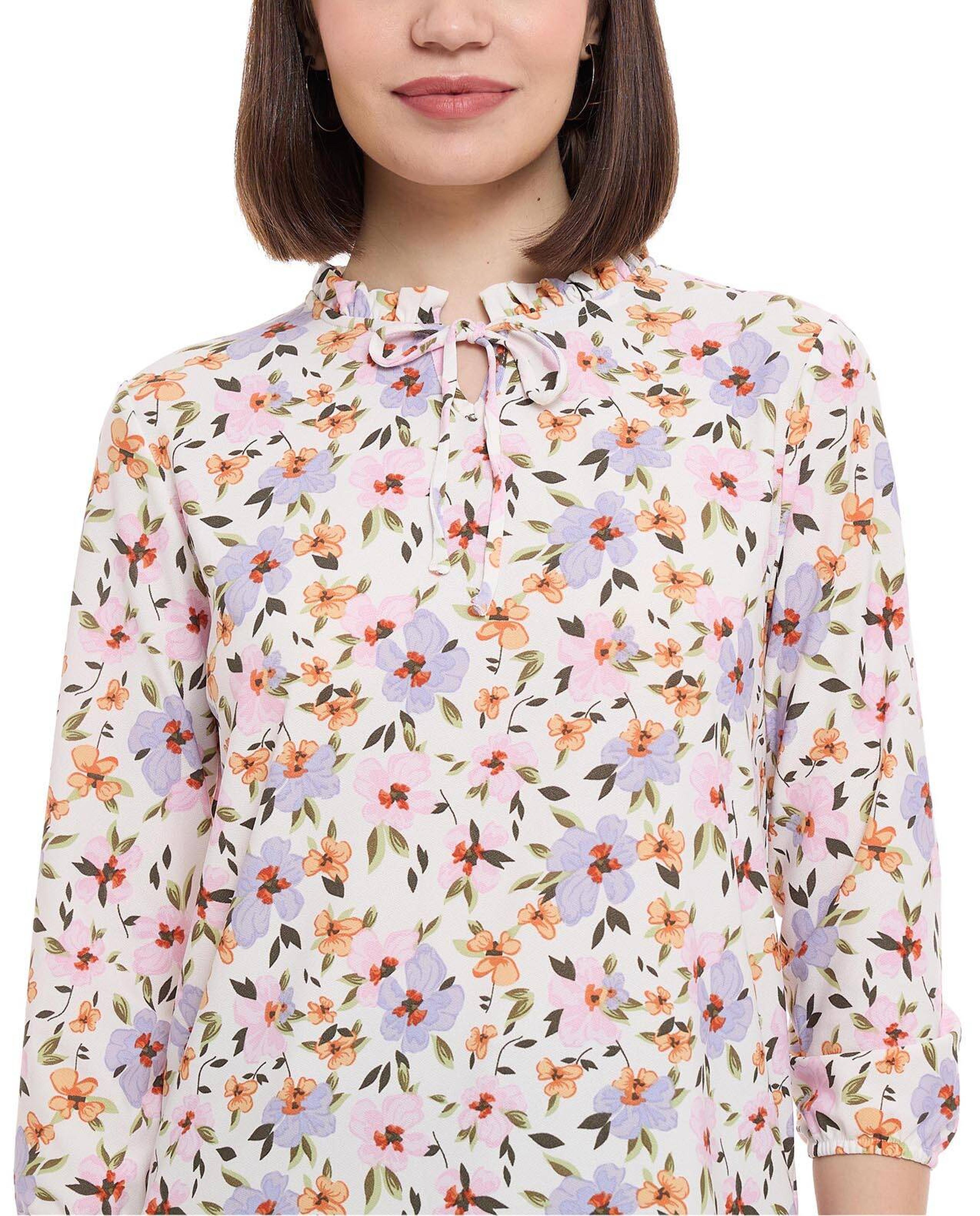 توب منقوش بياقة مربوطة وأكمام بطول 3/4