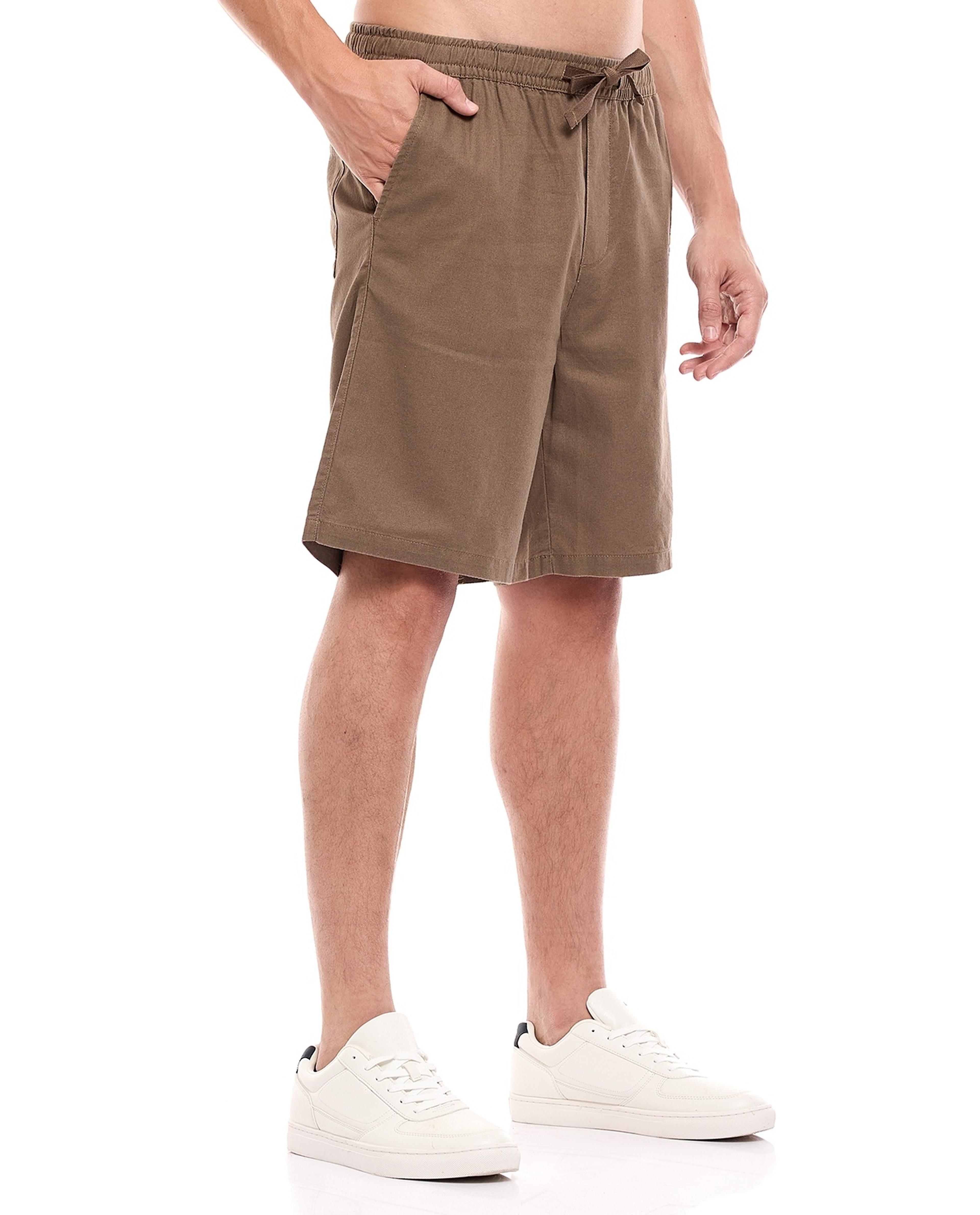 شورت سادة برباط على الخصر