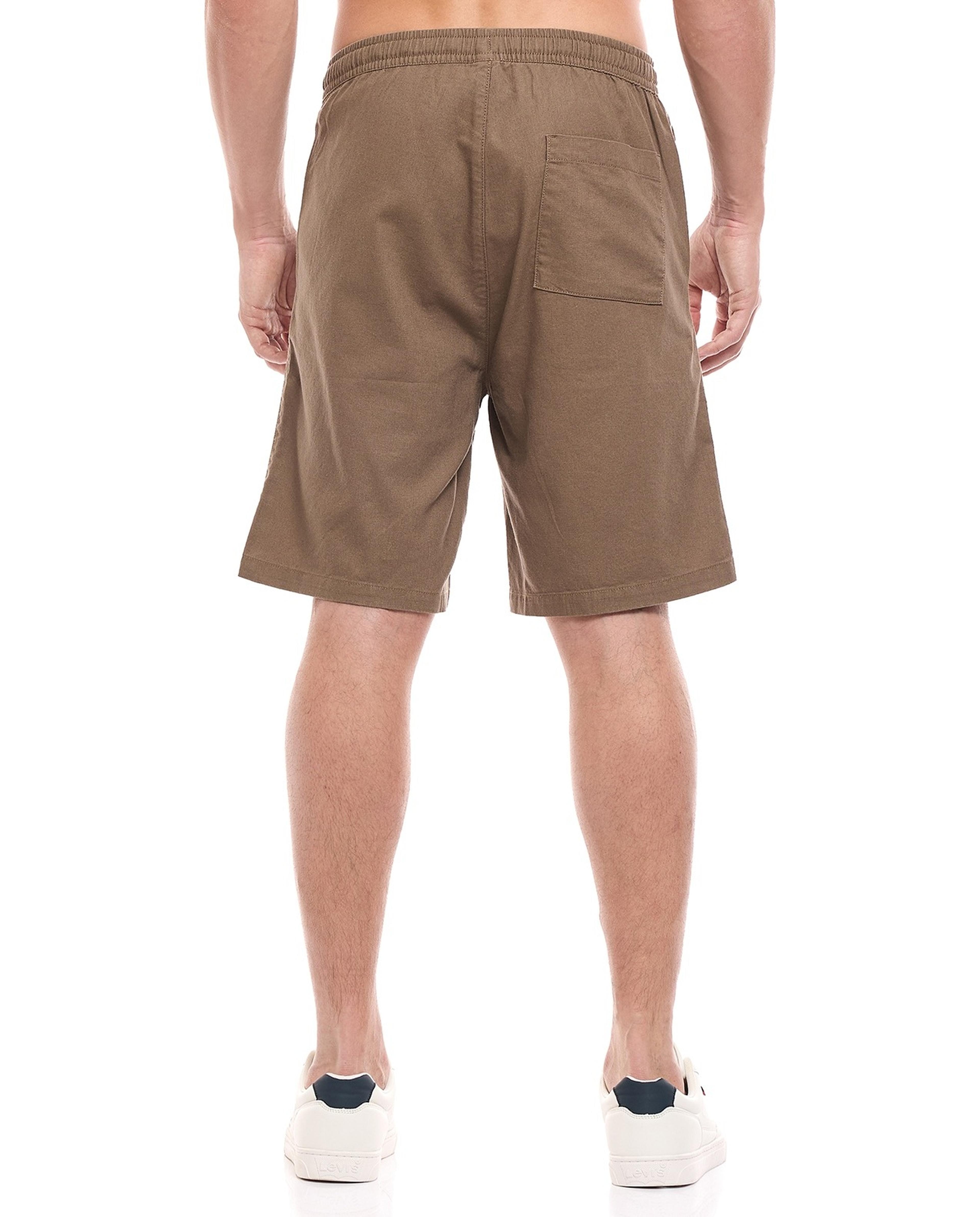 شورت سادة برباط على الخصر