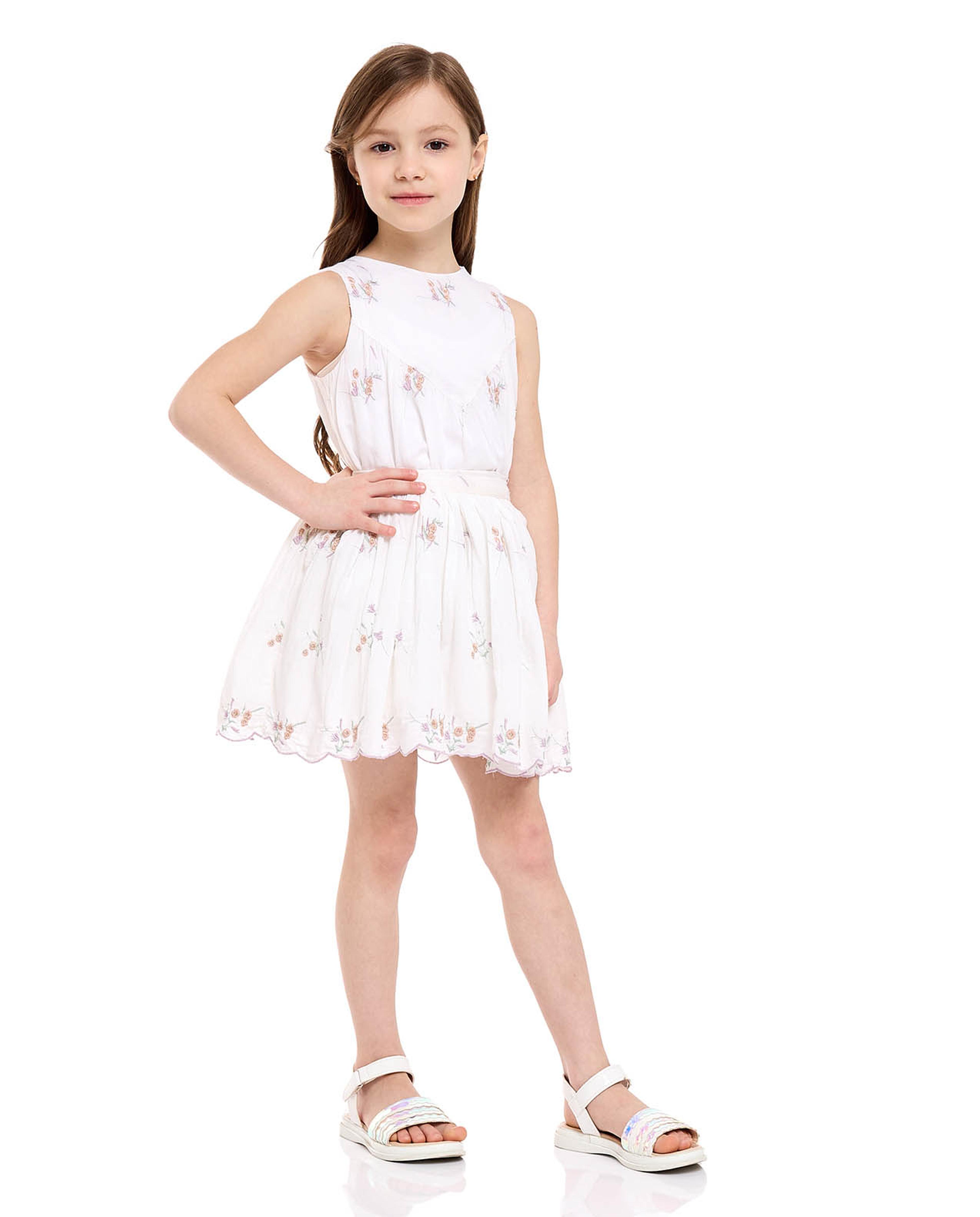 طقم توب مطرز وتنورة