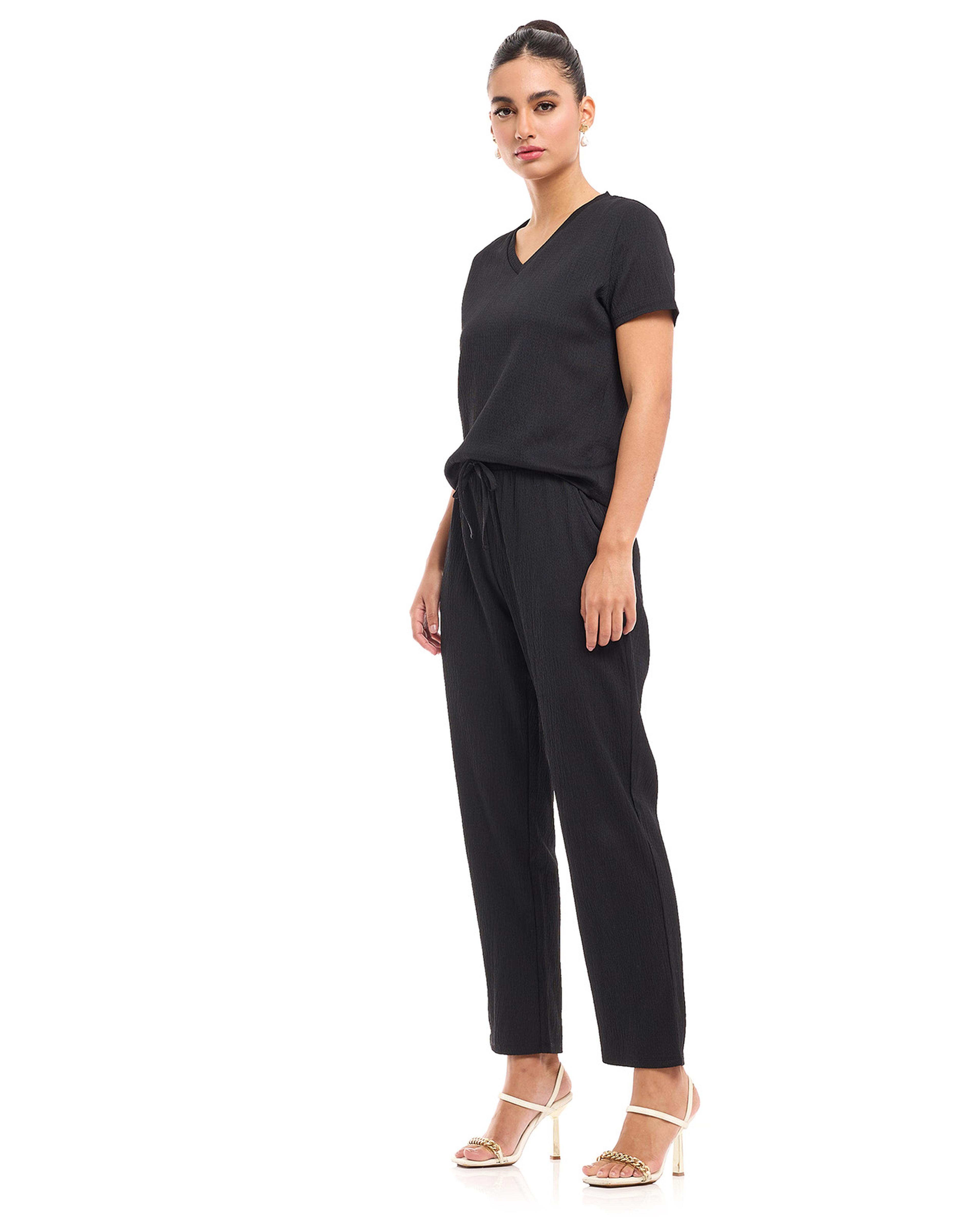 بنطال بقصة مستقيمة ورباط