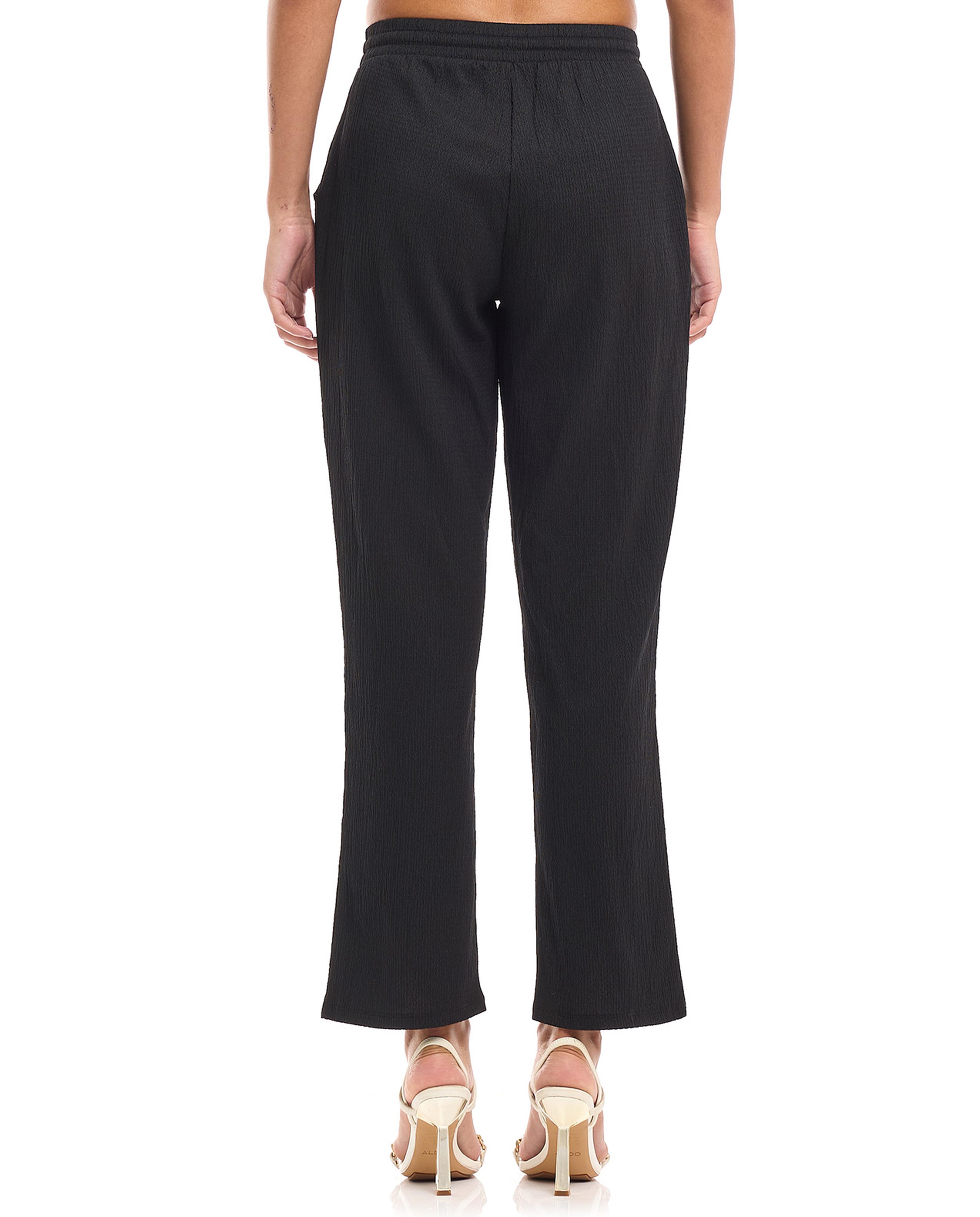 بنطال بقصة مستقيمة ورباط