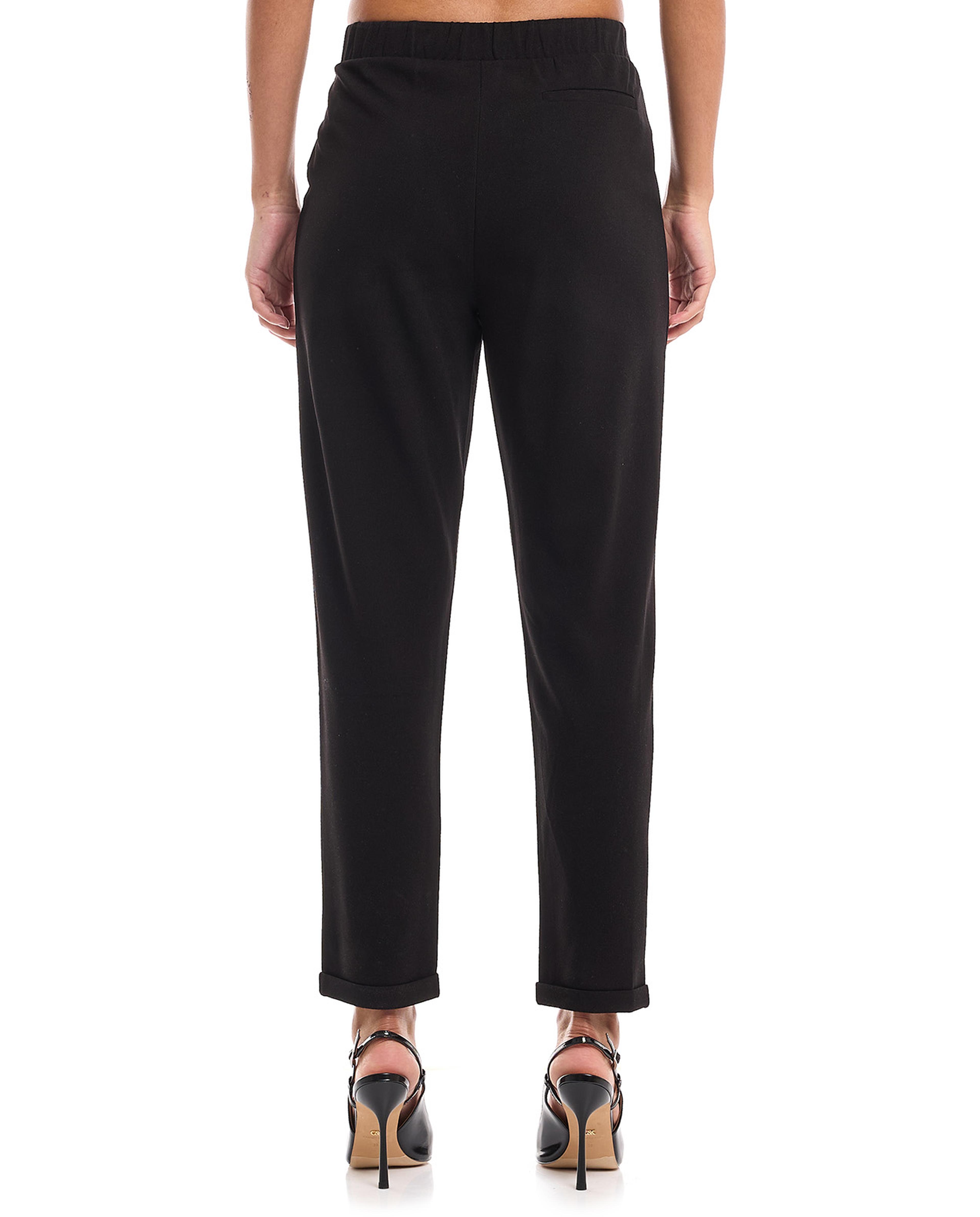 بنطال بقصة تابرد وخصر مطاطي