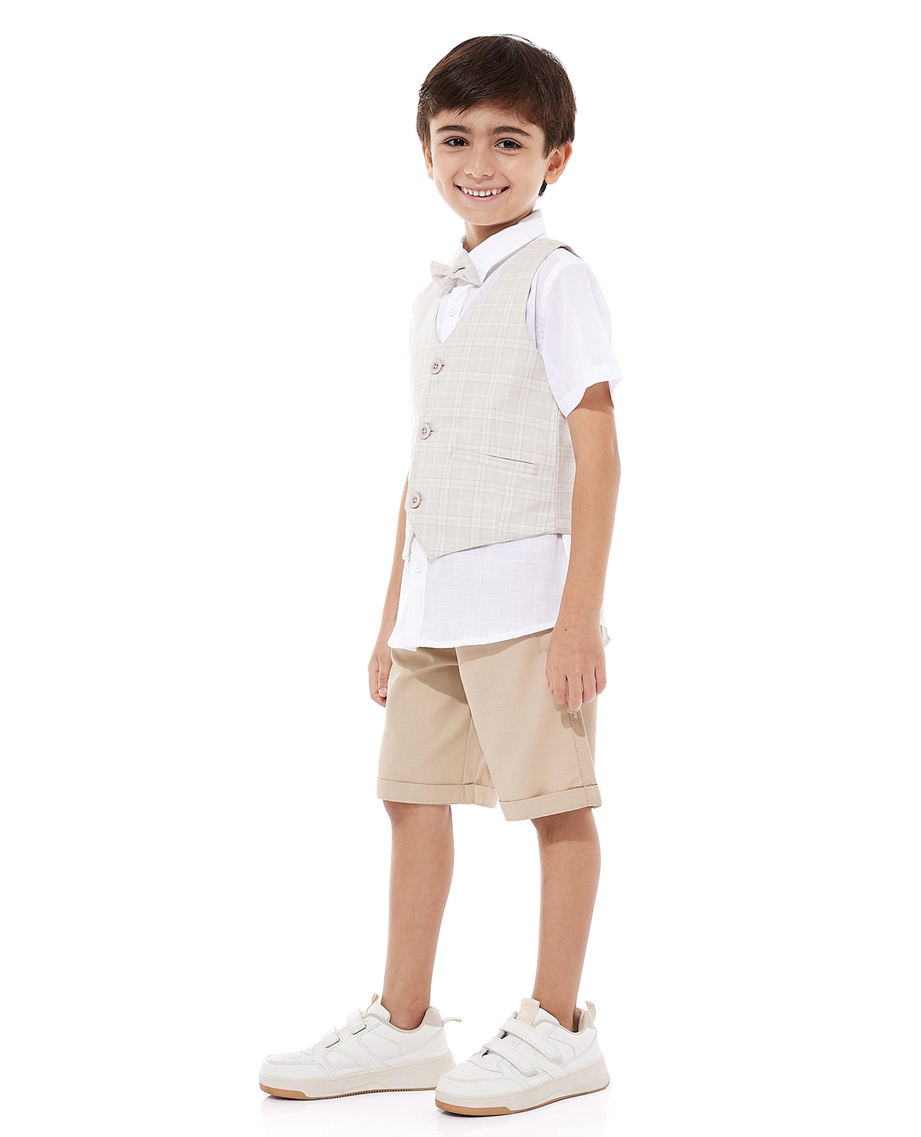 شورت سادة مع زر