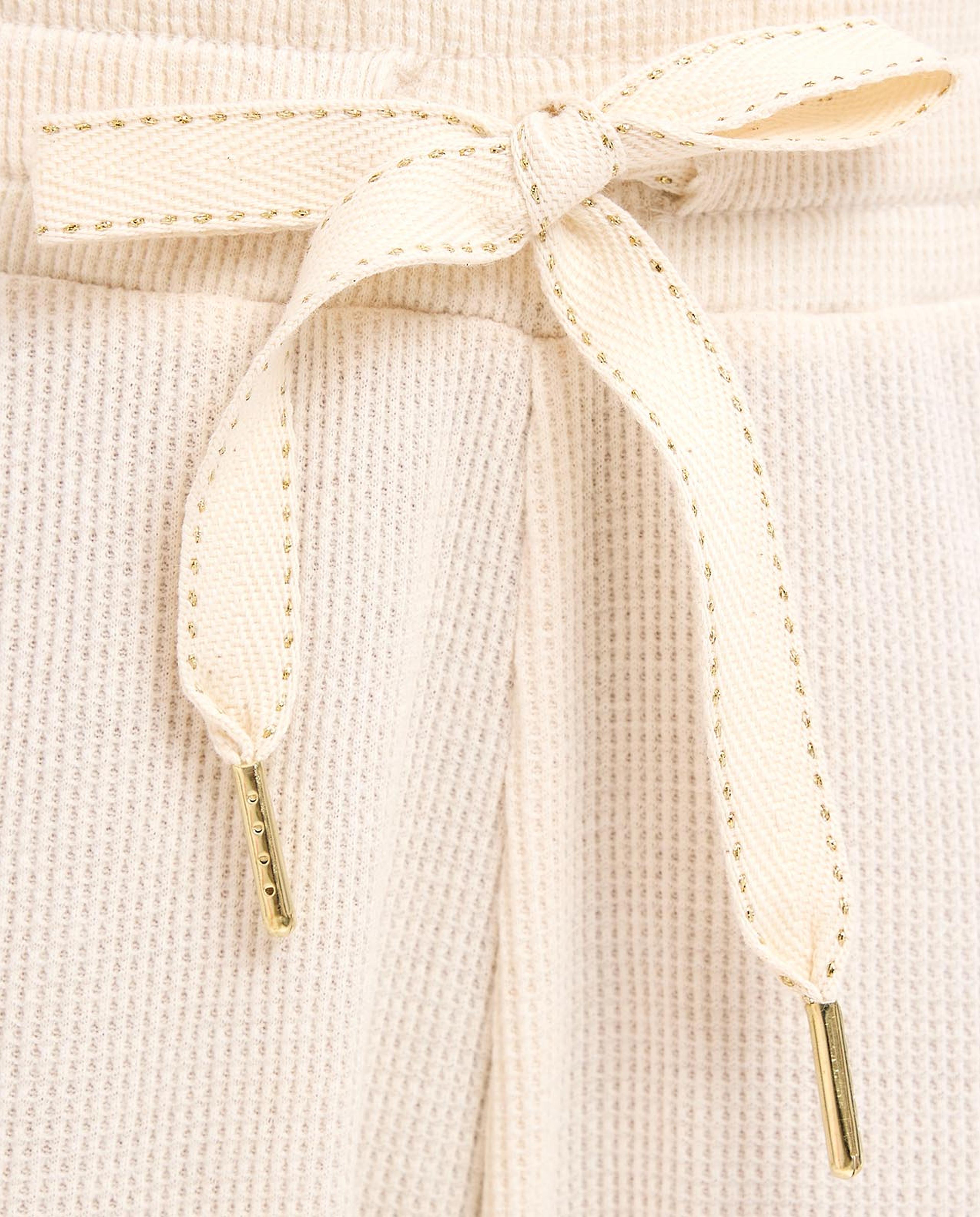 توب نوم بياقة مستديرة وأكمام قصيرة