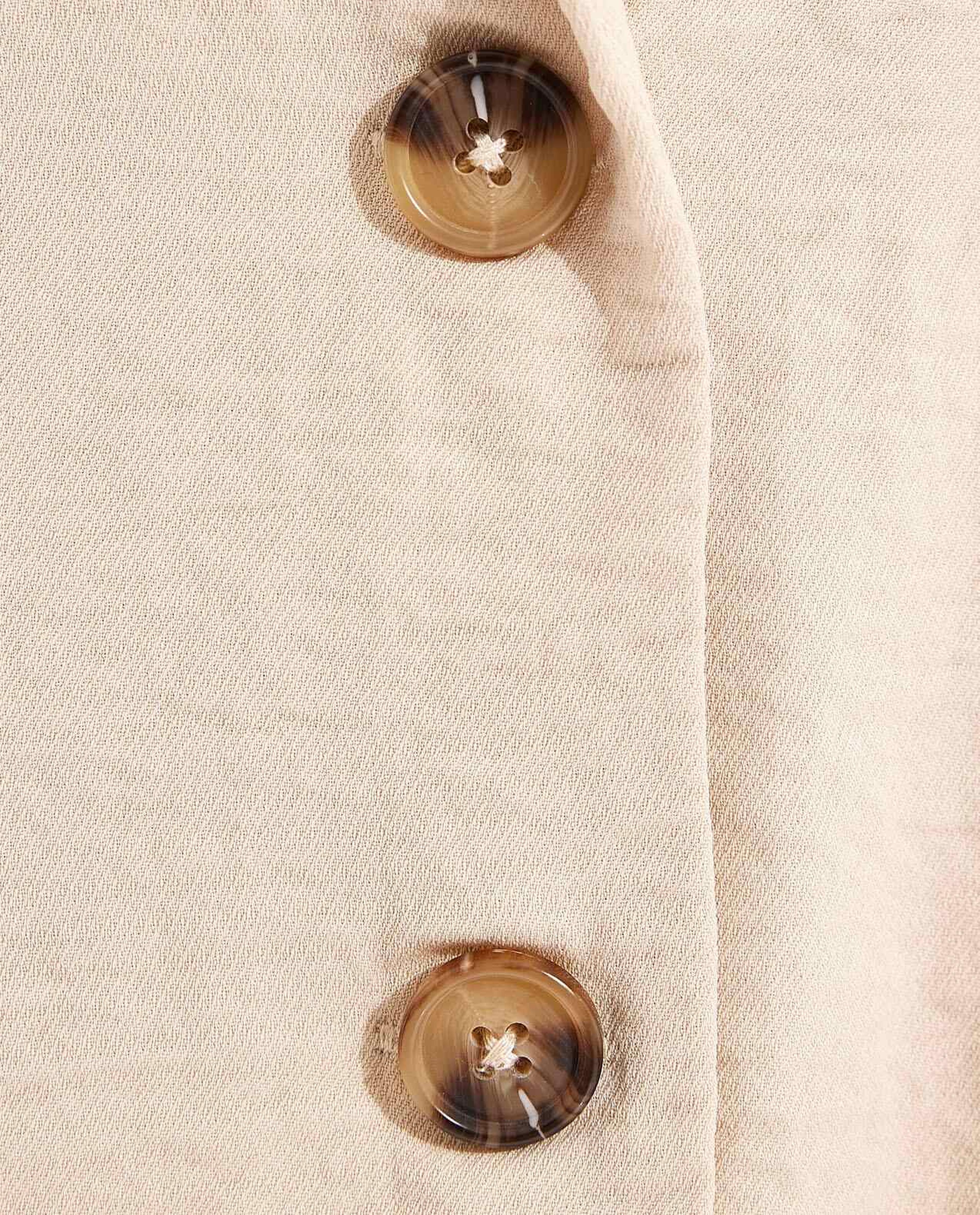 بليزر بأكمام طويلة