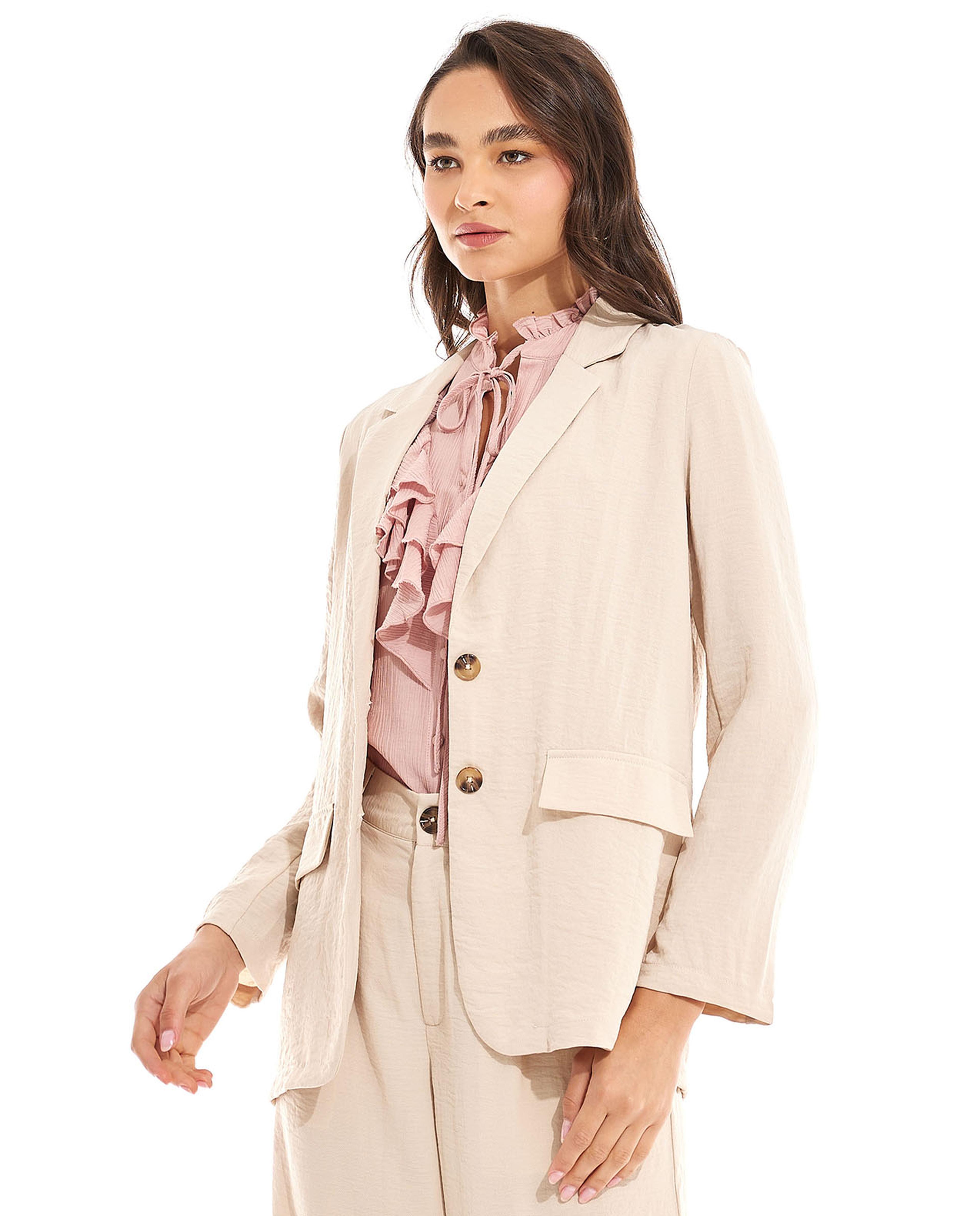 بليزر بأكمام طويلة