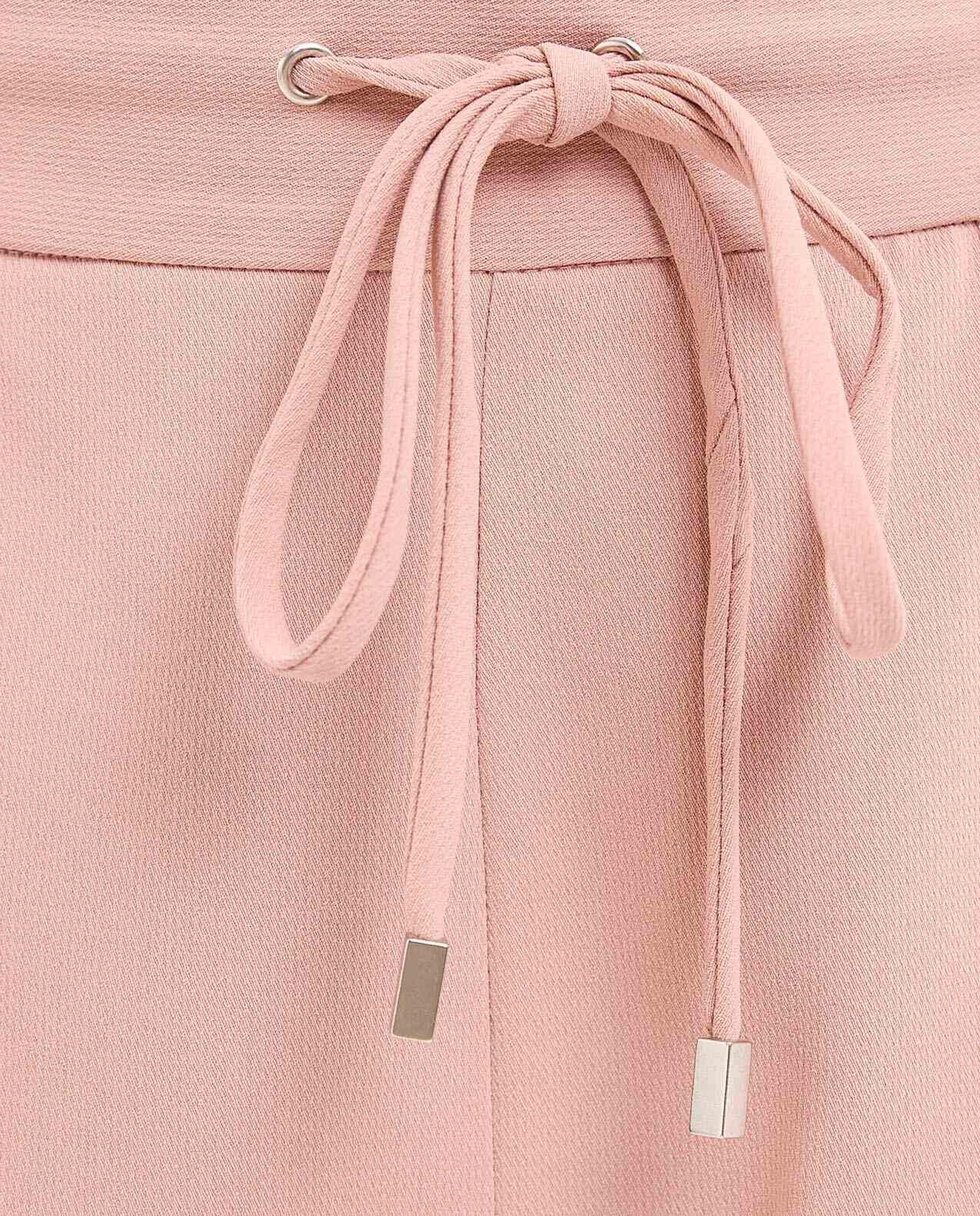 بنطال برباط