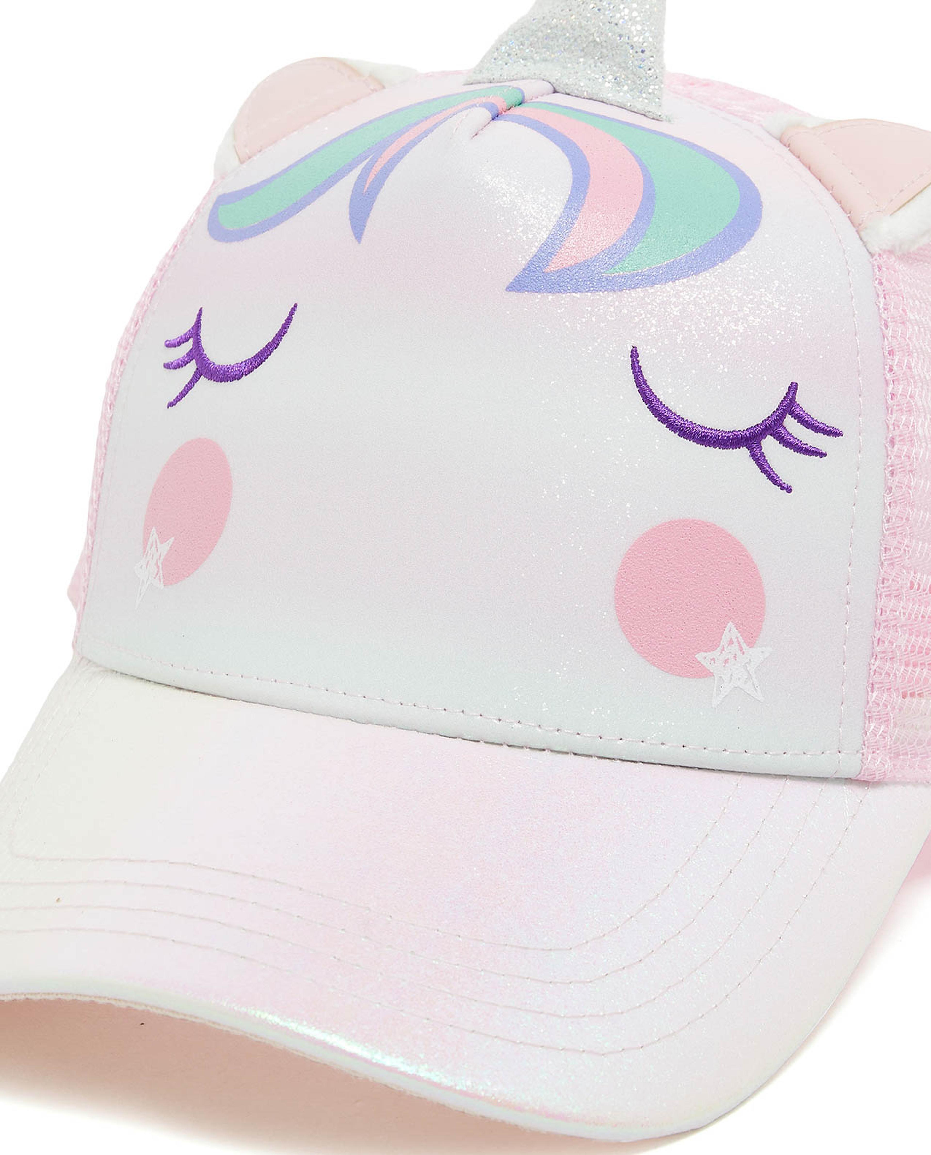 كاب بطبعة بونيكورن