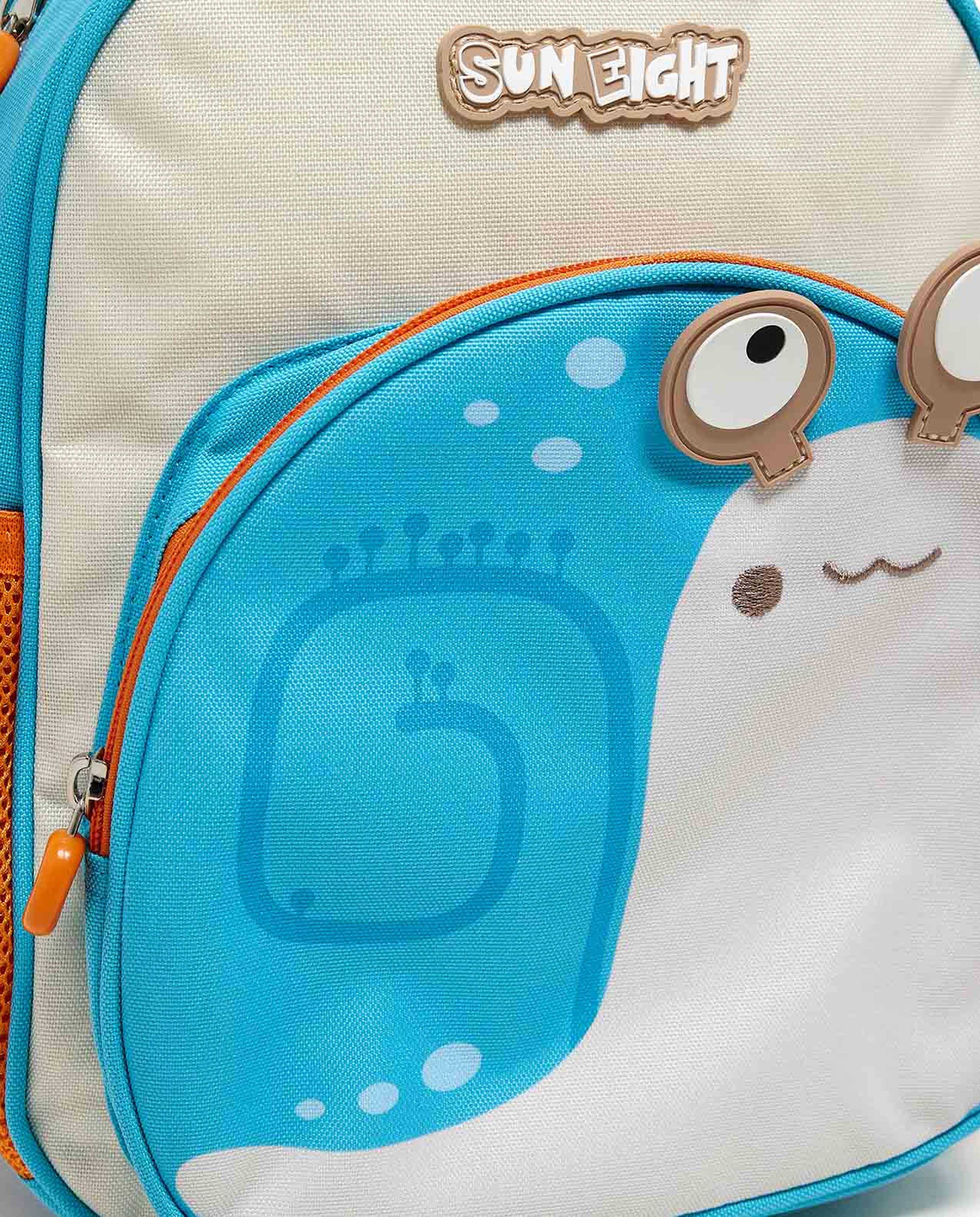 حقيبة ظهر 3 دي بطبعة