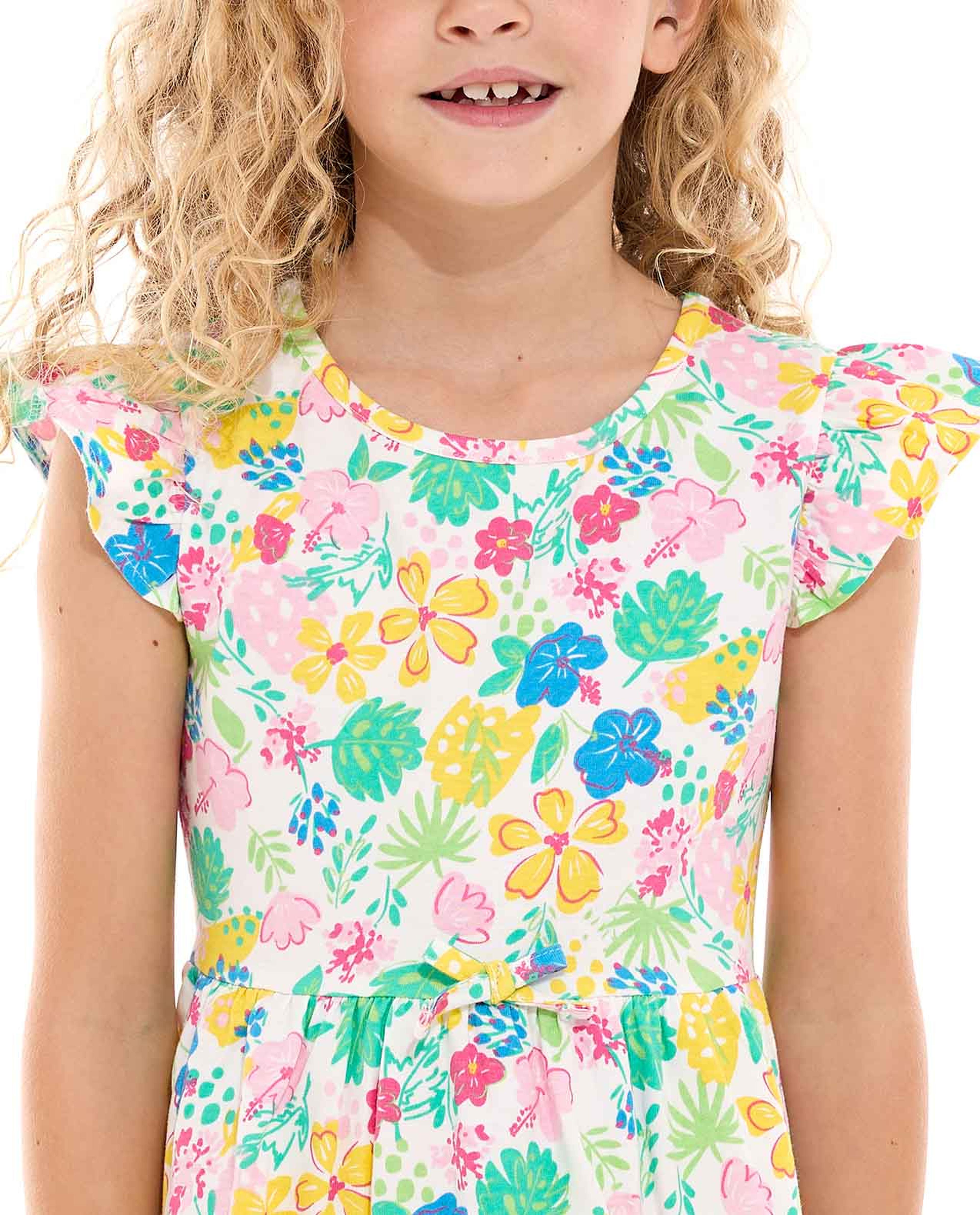 فستان فلير بطبعة الأزهار وياقة مستديرة