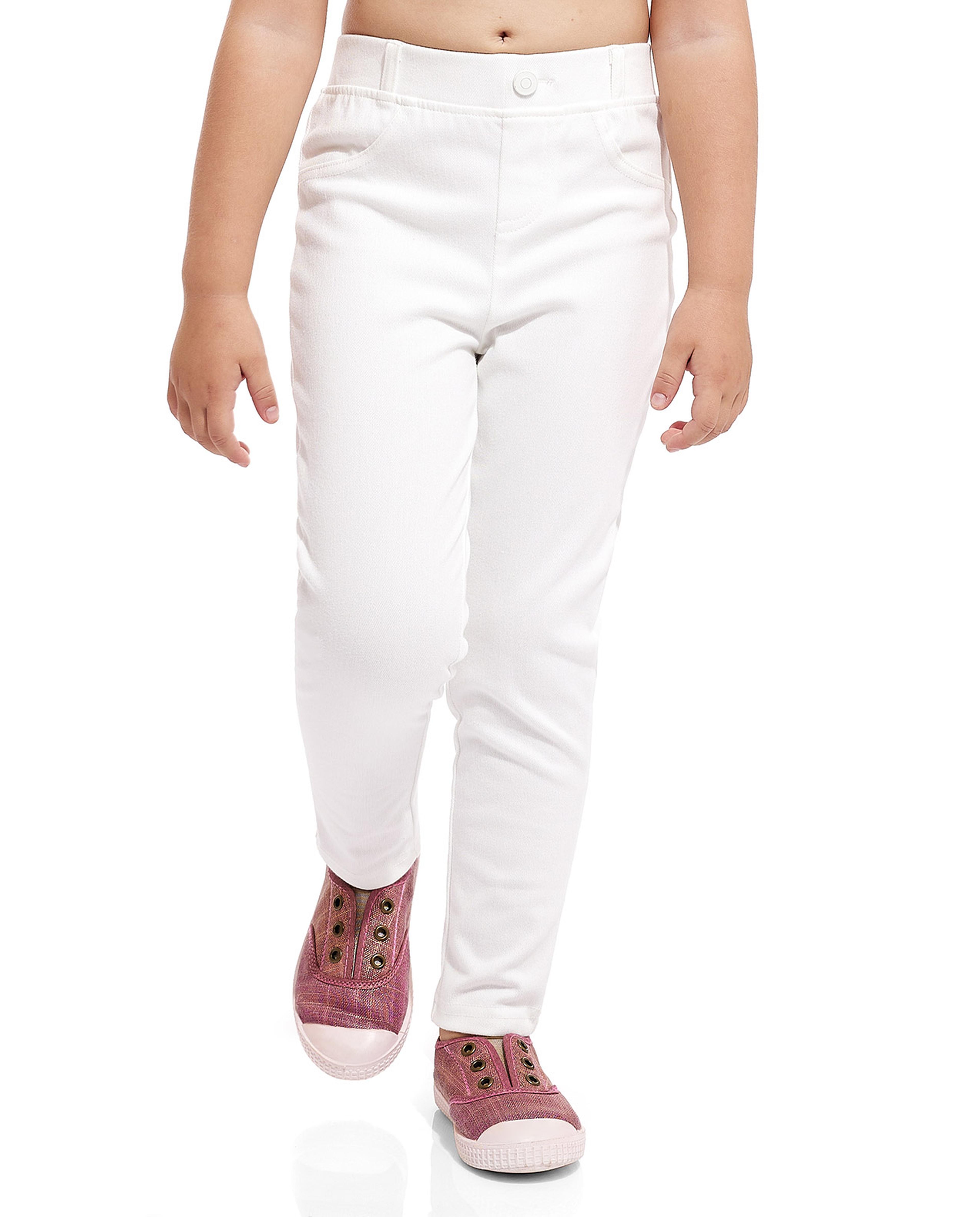 بنطال بقصة ضيقة وخصر مطاطي