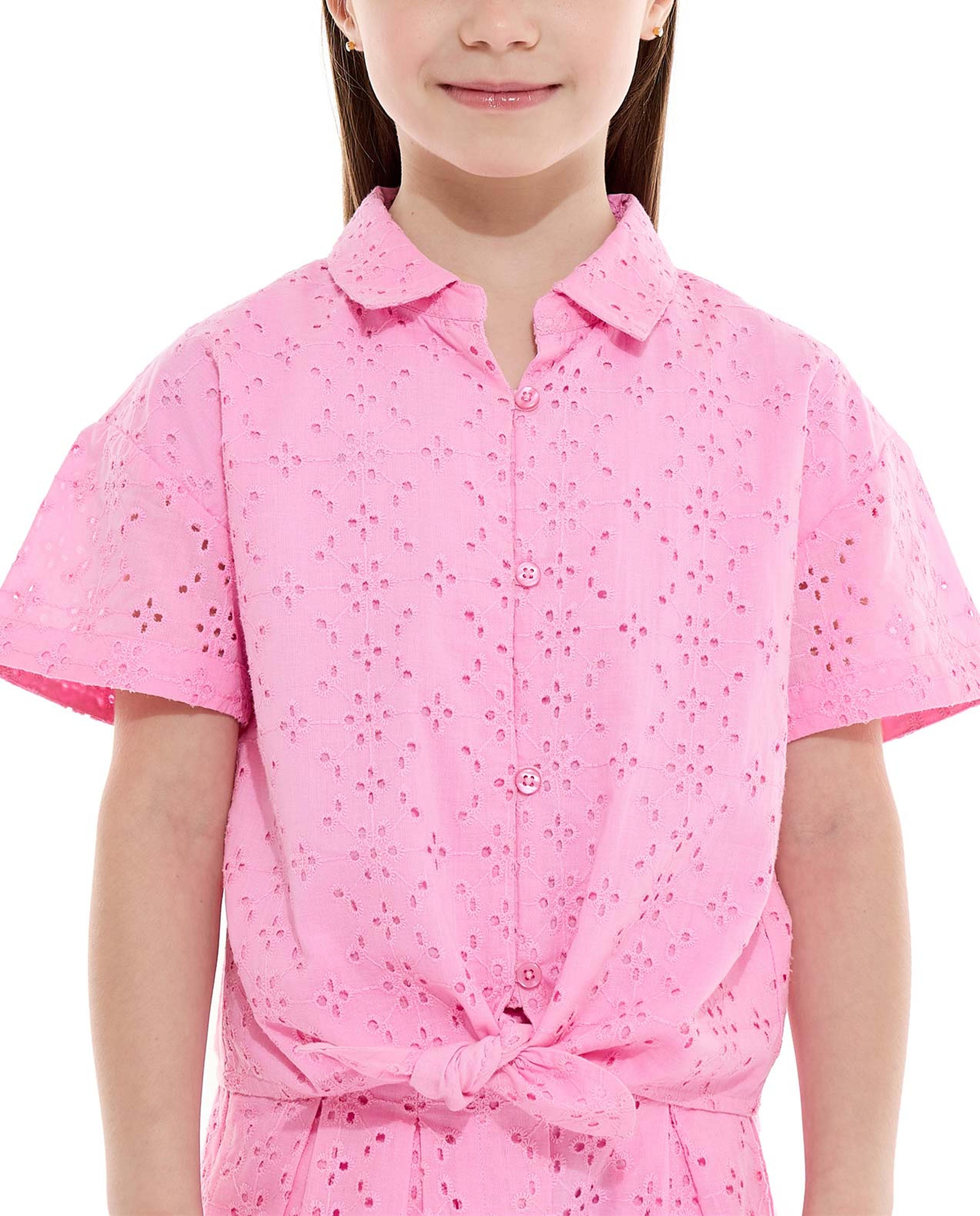 رومبير بياقة قميص وأكمام قصيرة