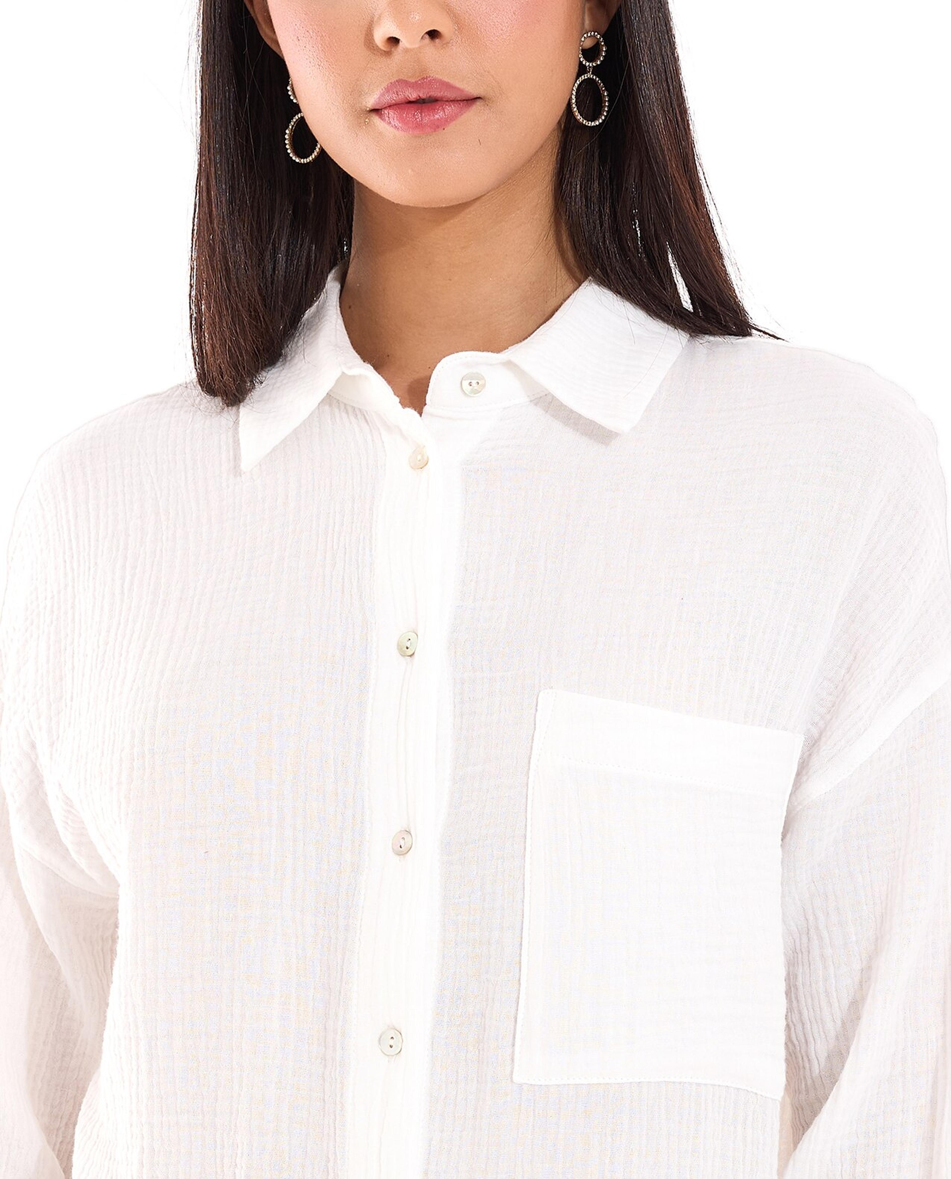 قميص بأكمام طويلة