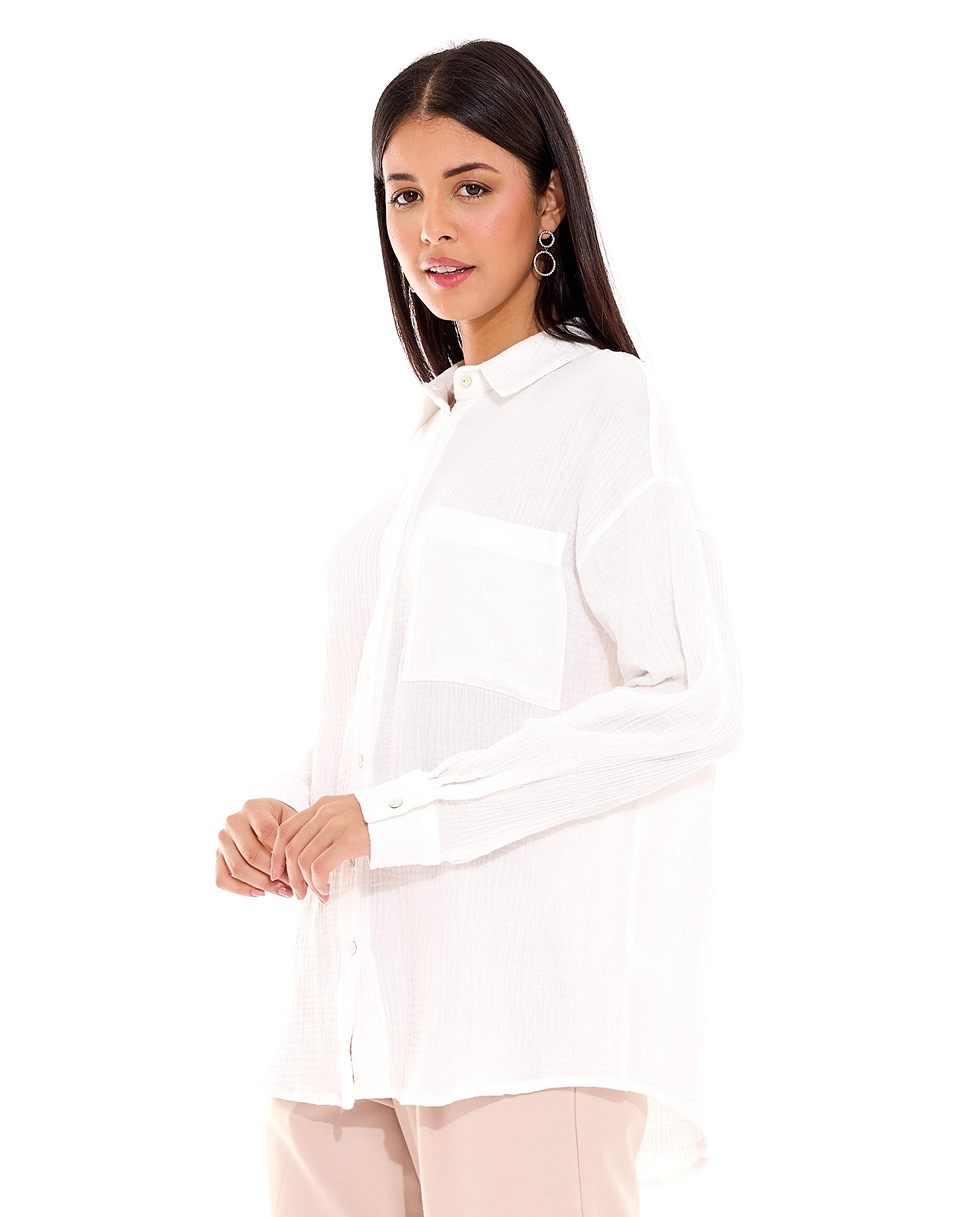 قميص بأكمام طويلة