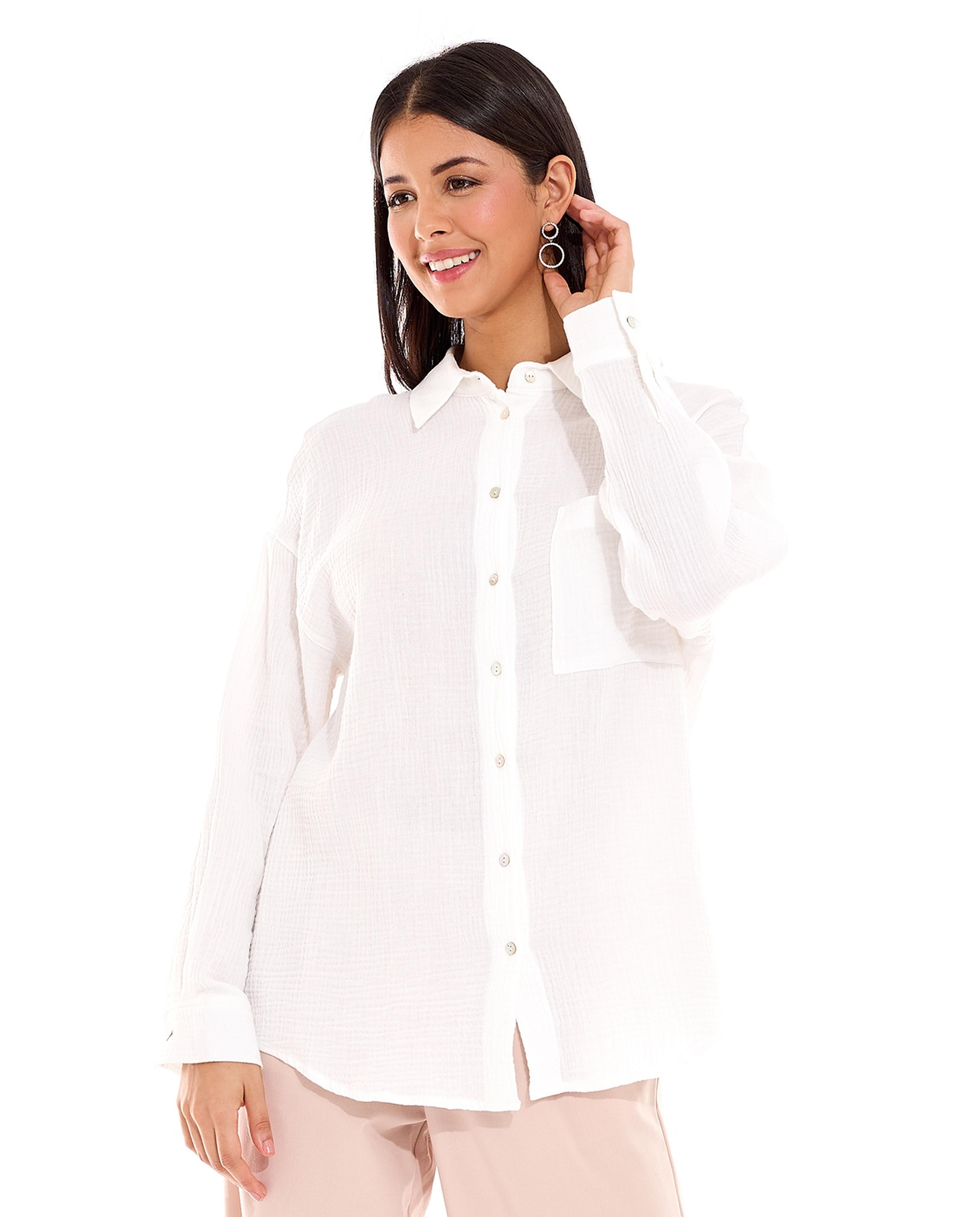 قميص بأكمام طويلة