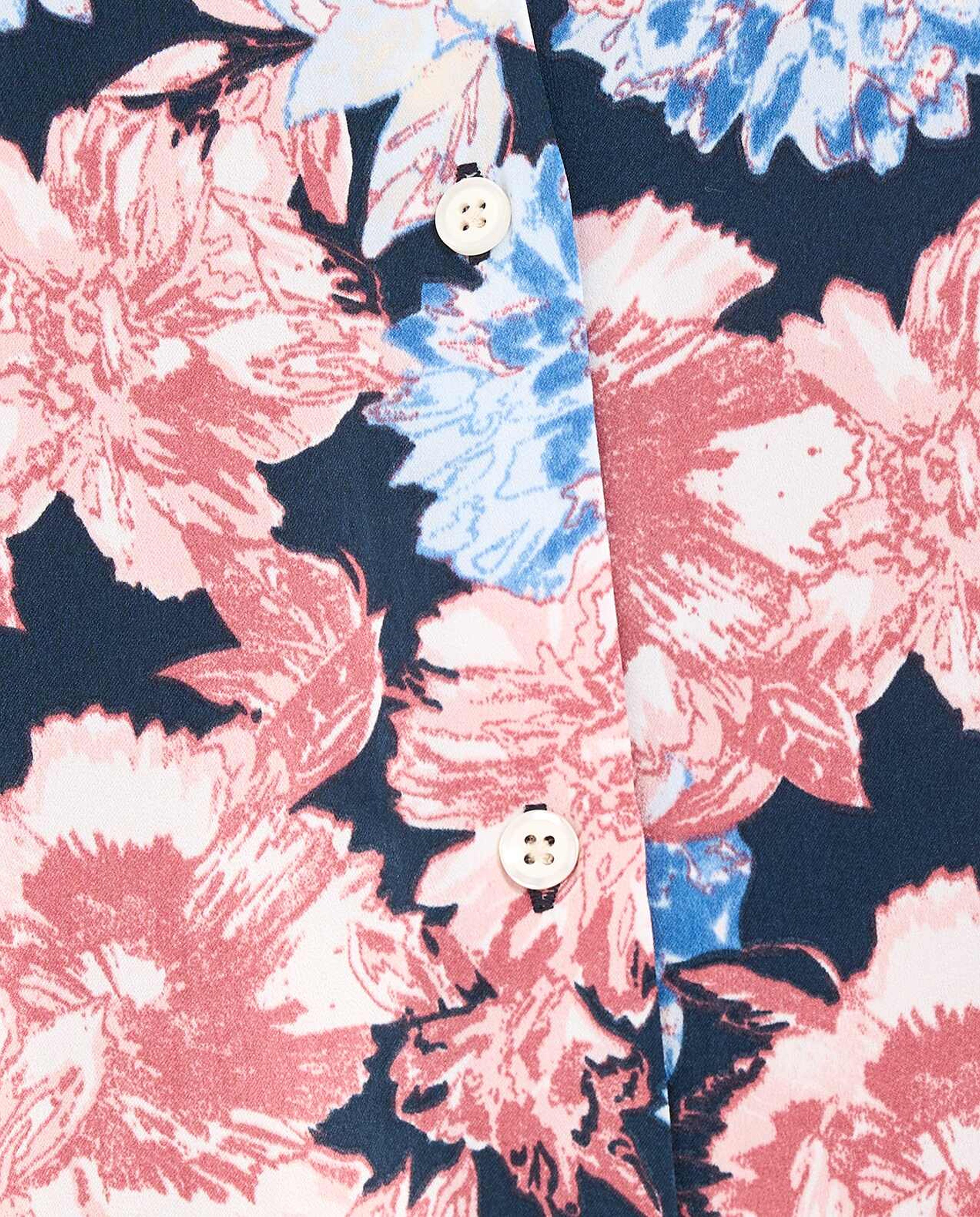 قميص بطبعة الأزهار وأكمام طويلة