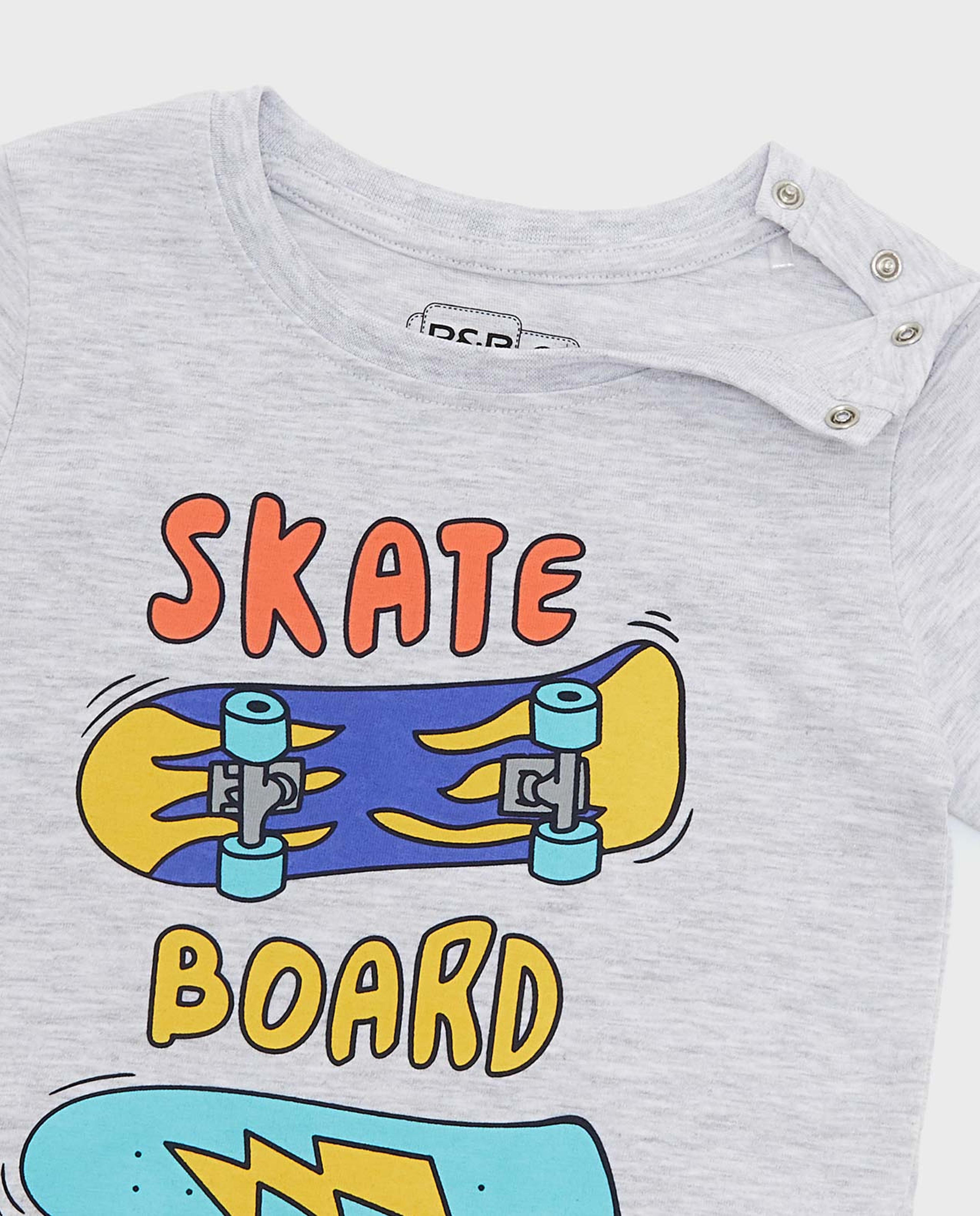 Graphic Print T-Shirt with Crew Neck and Short Sleeves