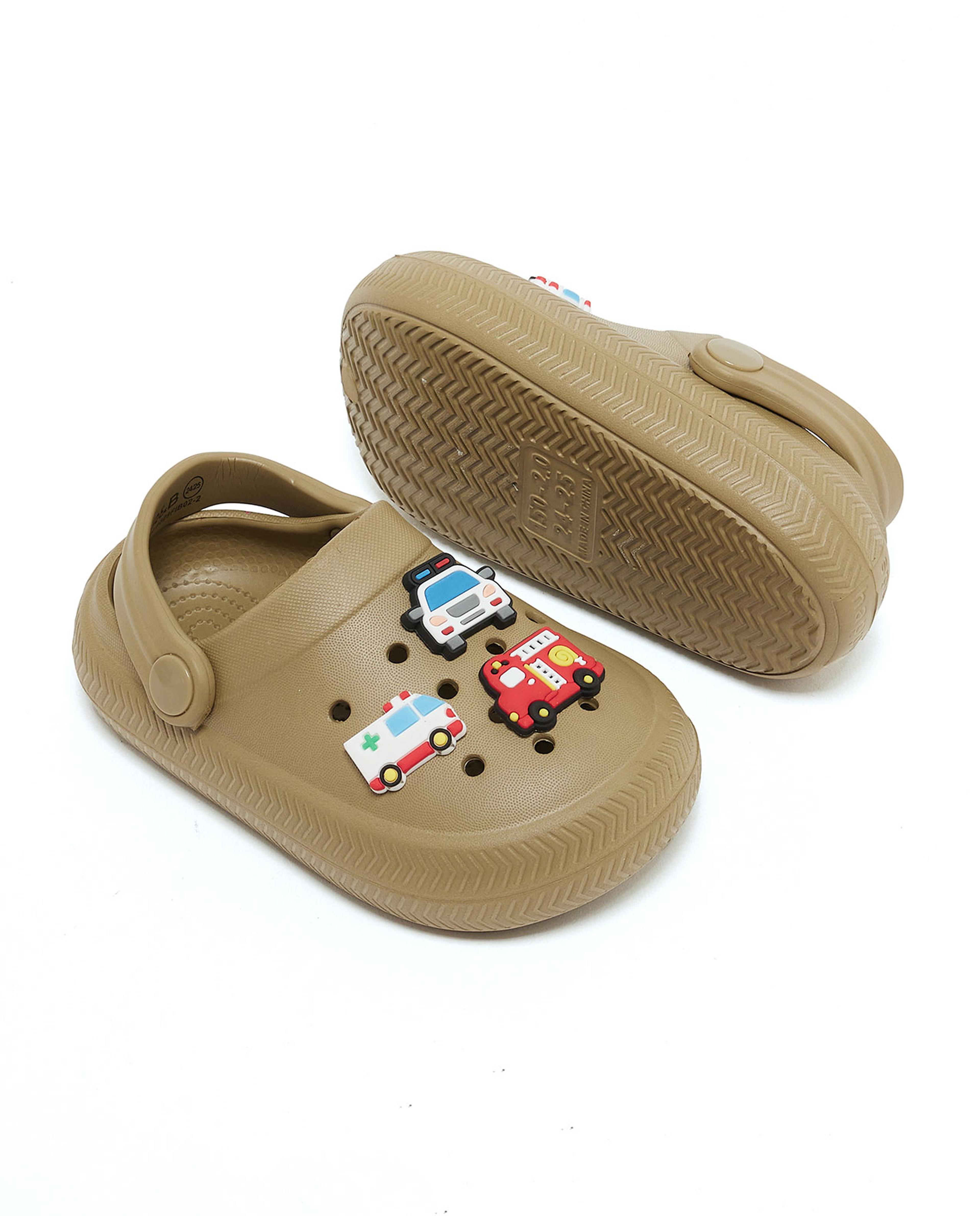 كلوغ بإكسسوار