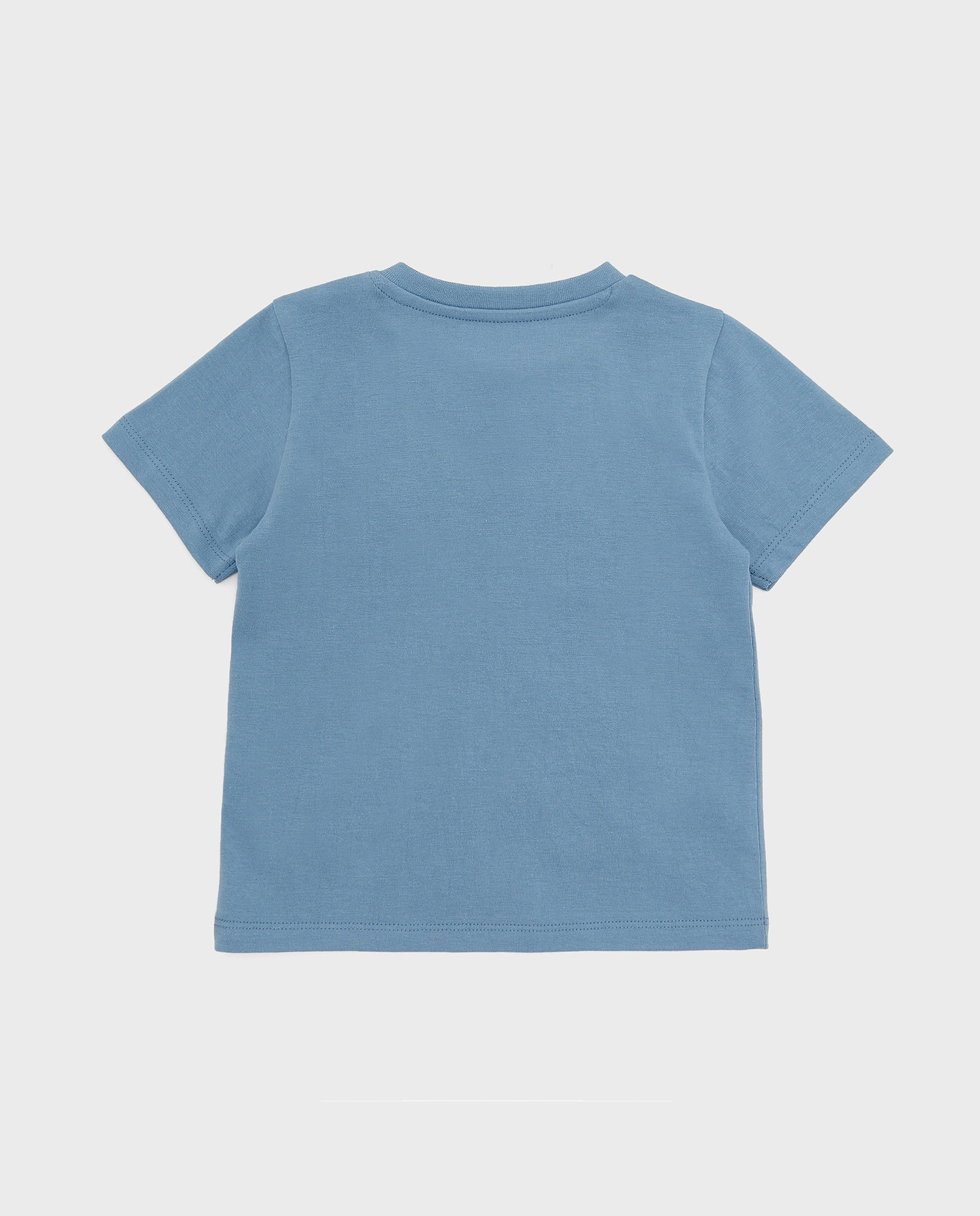 تيشيرت بطبعة وياقة مستديرة