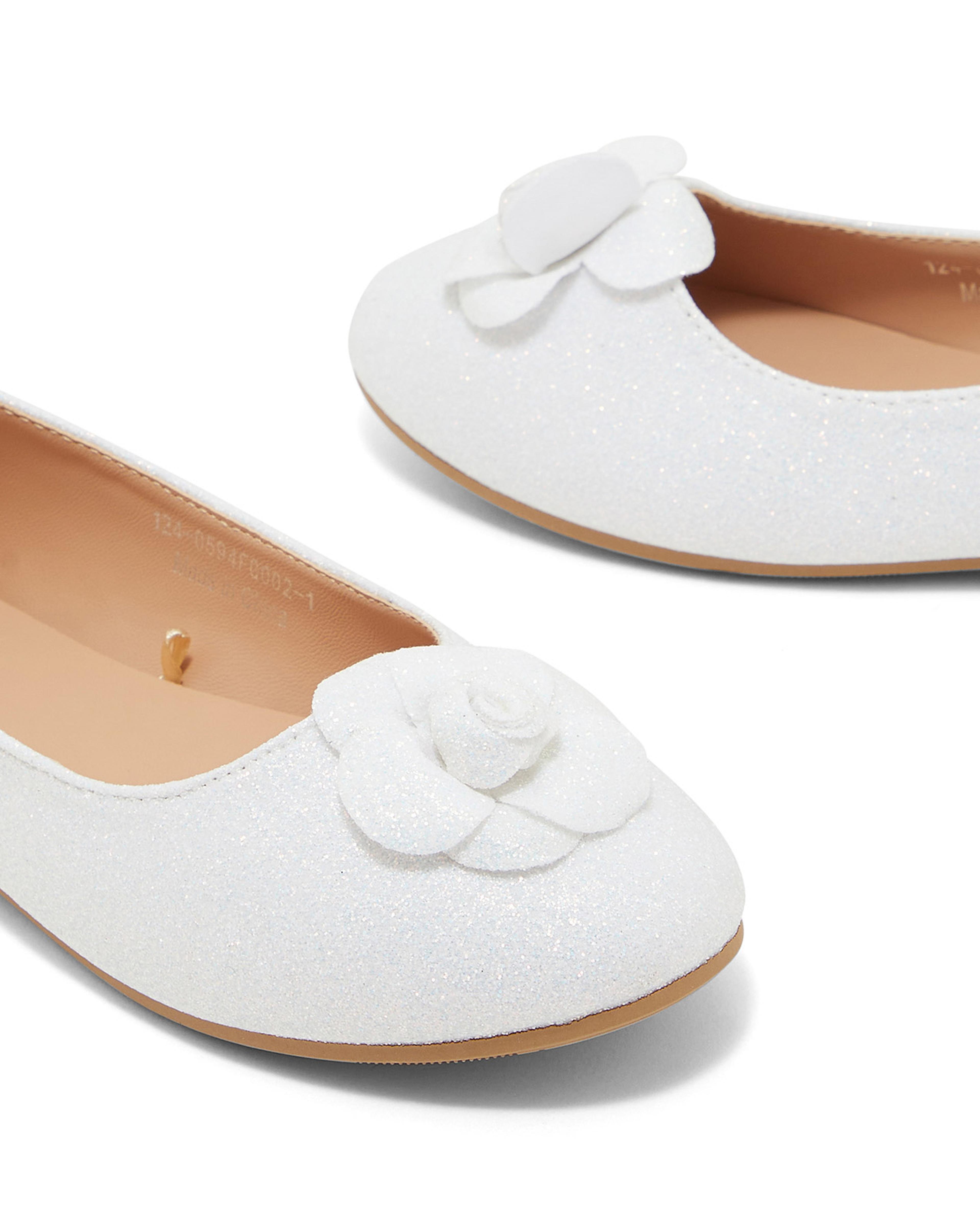 حذاء باليرينا مطرز