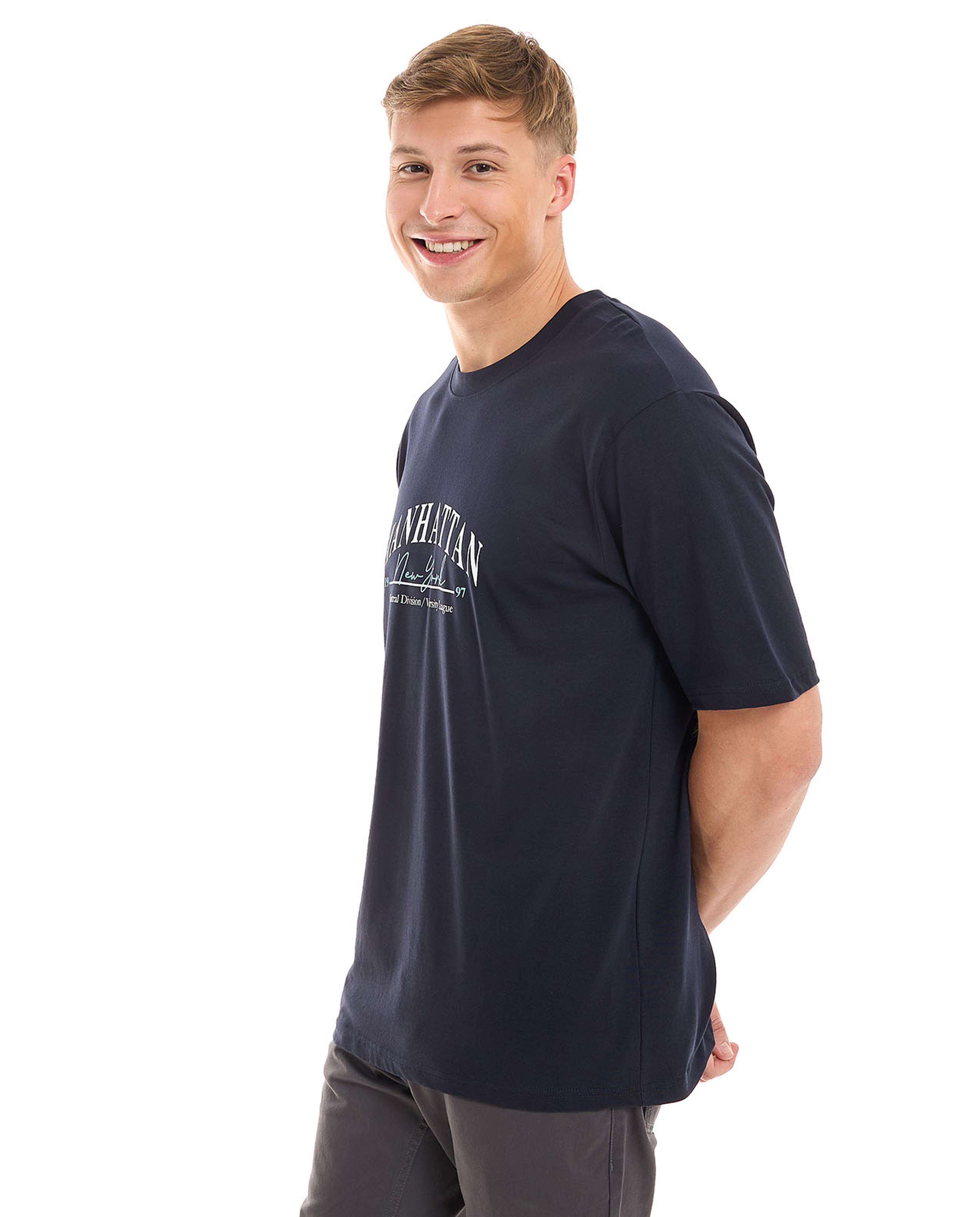 تيشيرت باكمام طويلة ورقبة مستديرة