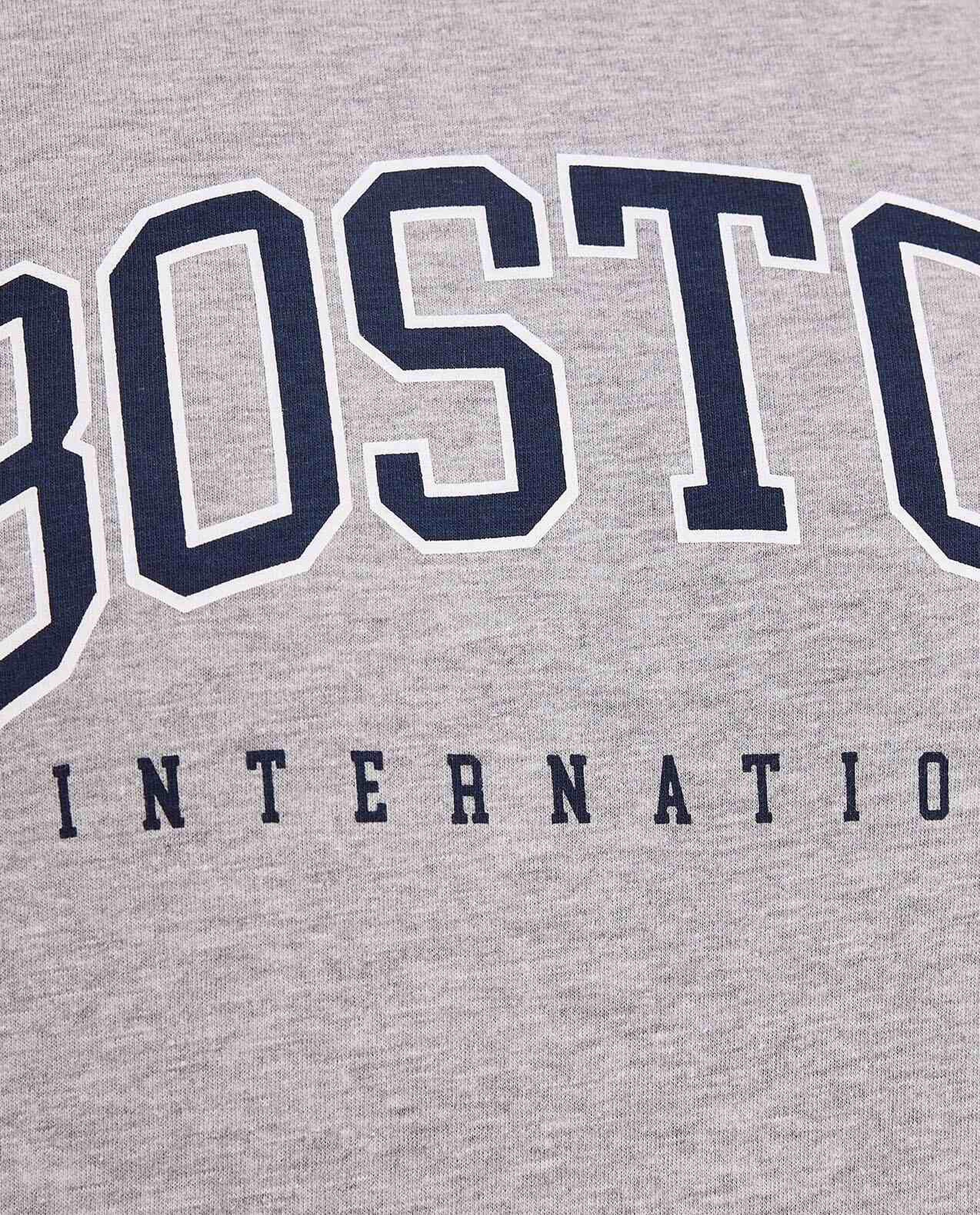 تيشيرت باكمام طويلة ورقبة مستديرة