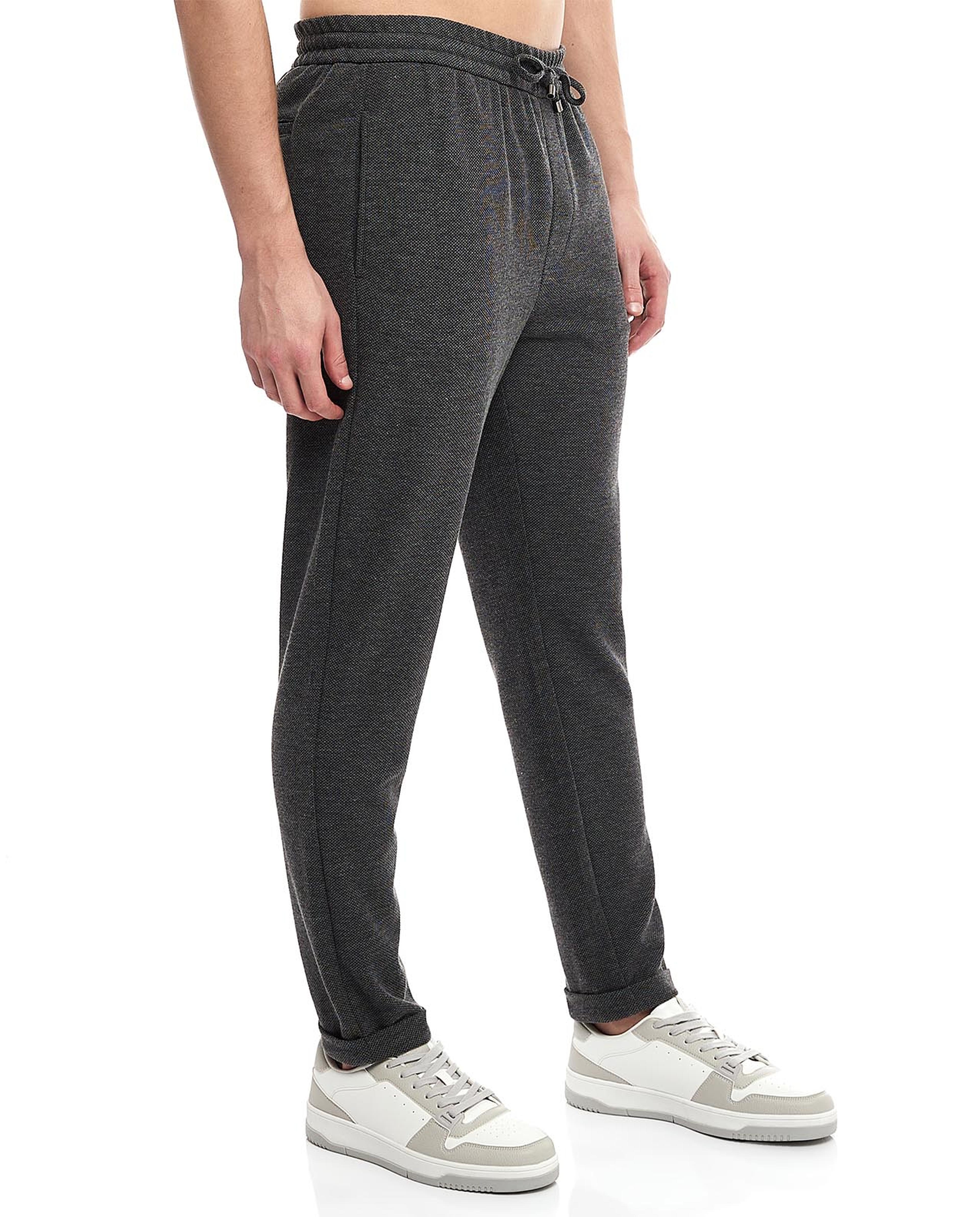 بنطال رياضي سادة برباط على الخصر