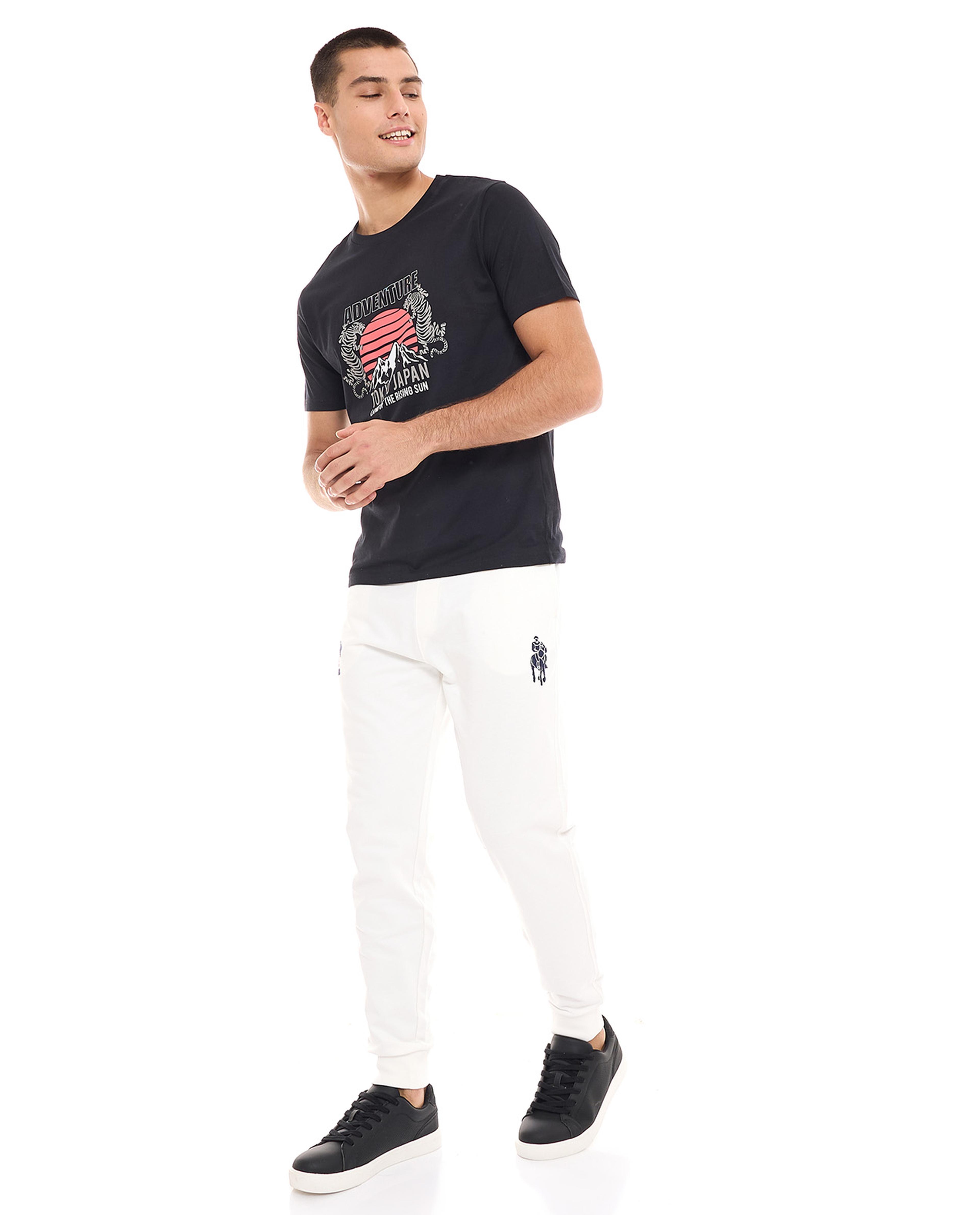 جوغر مطرز برباط على الخصر