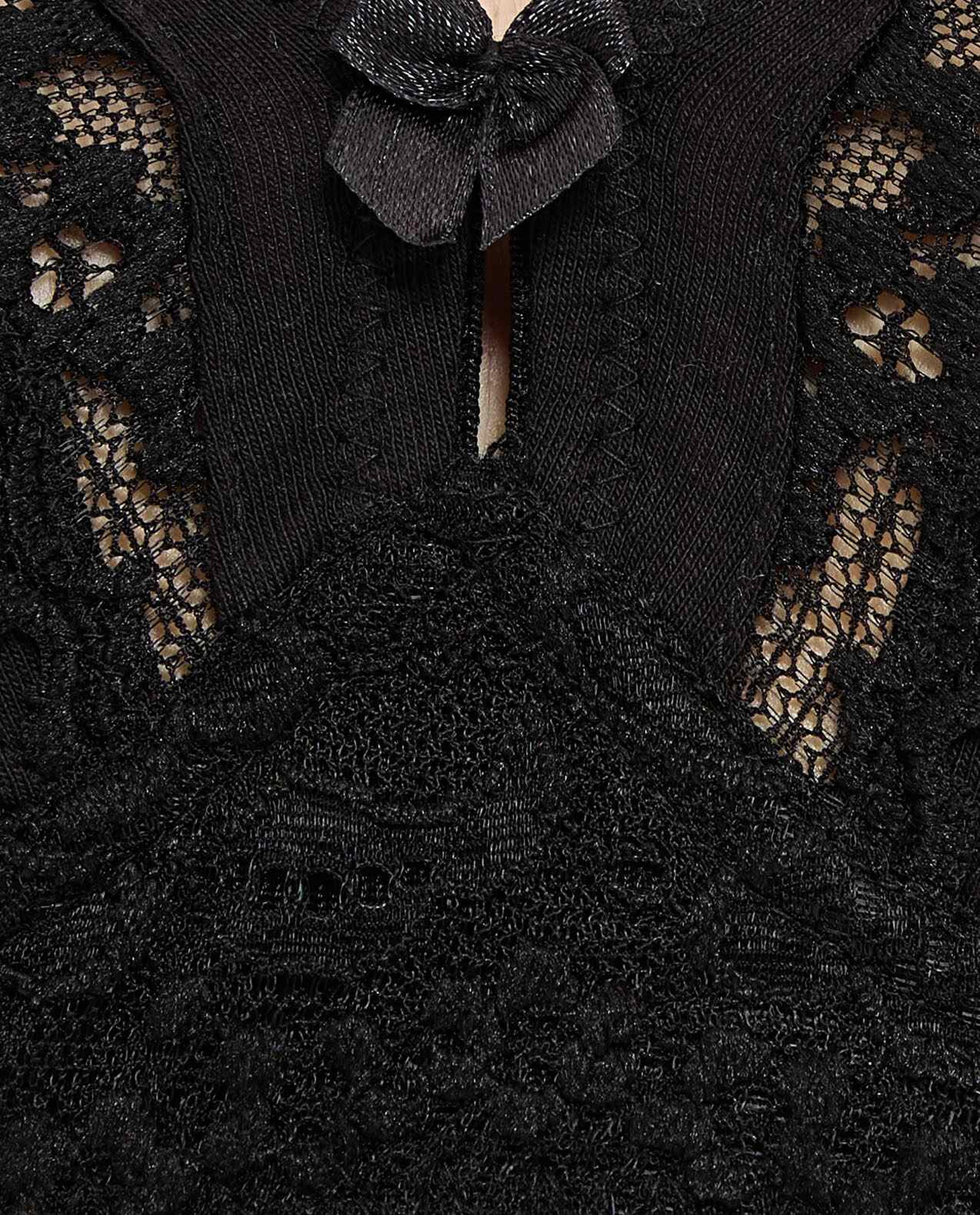 حمالة صدر مزينة بدانتيل