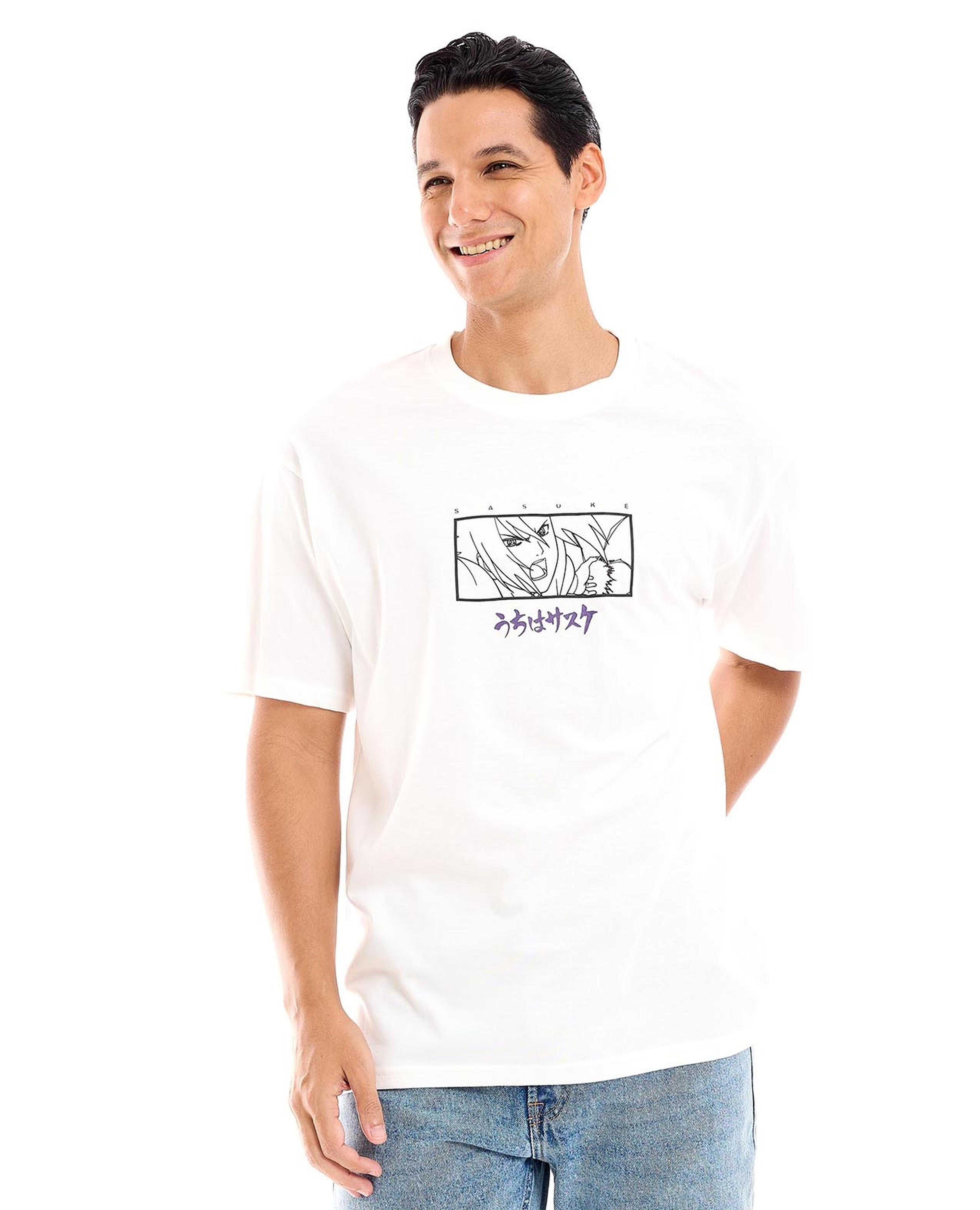 تيشيرت بطبعة جرافيك برقبة دائرية وأكمام قصيرة