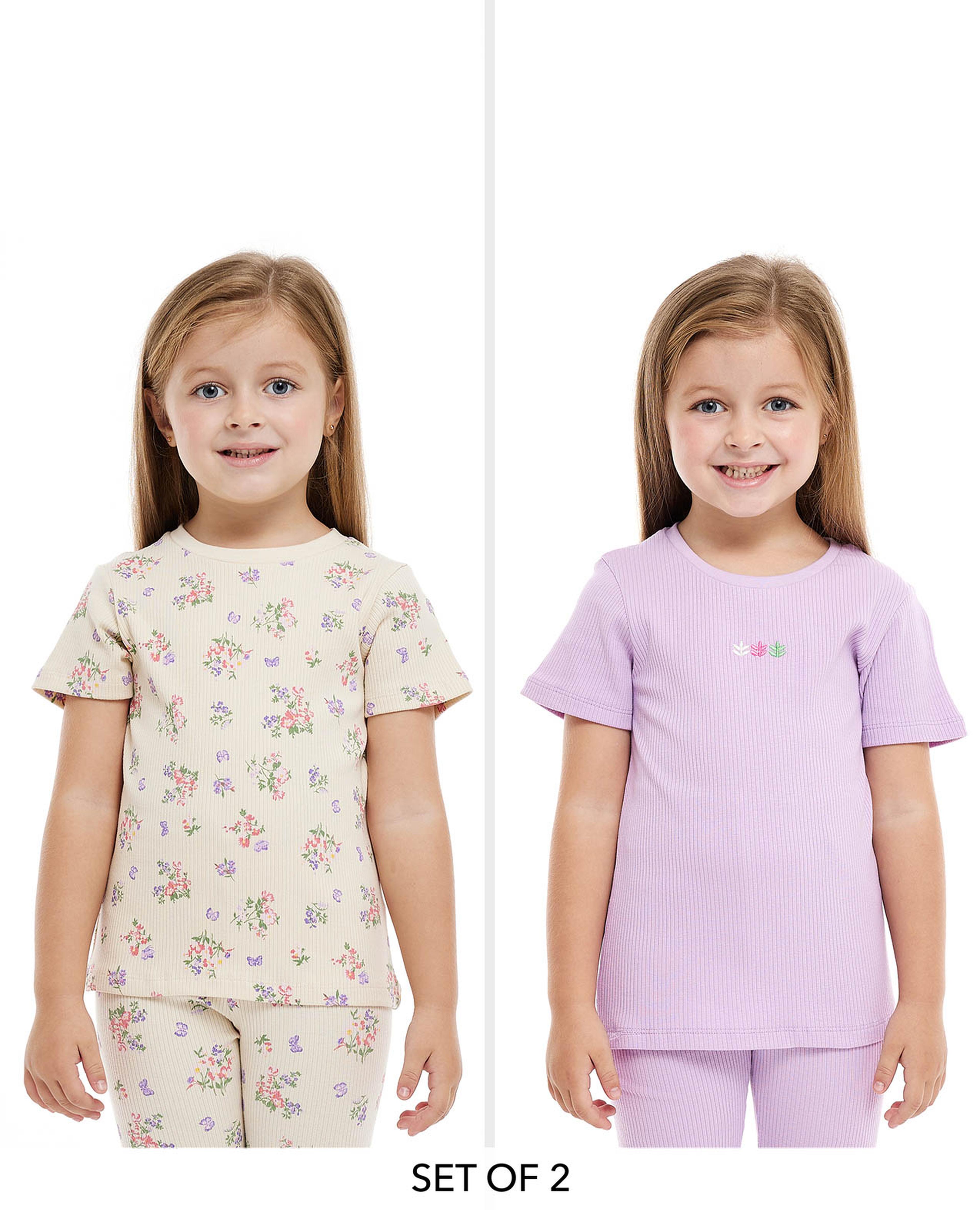 2 Ribbed Tops with Short Sleeves