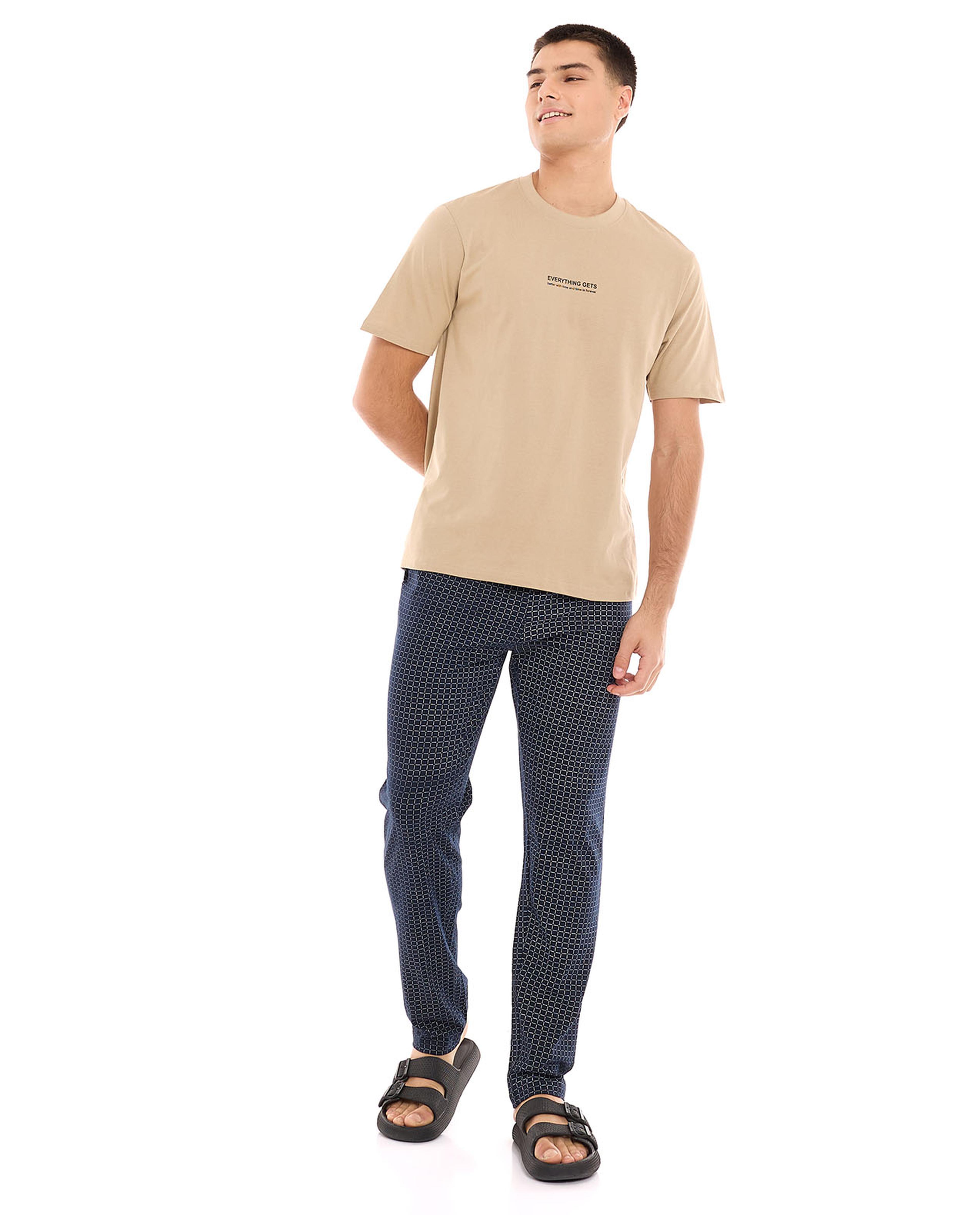 Typography Print T-Shirt with Crew Neck and Short Sleeves