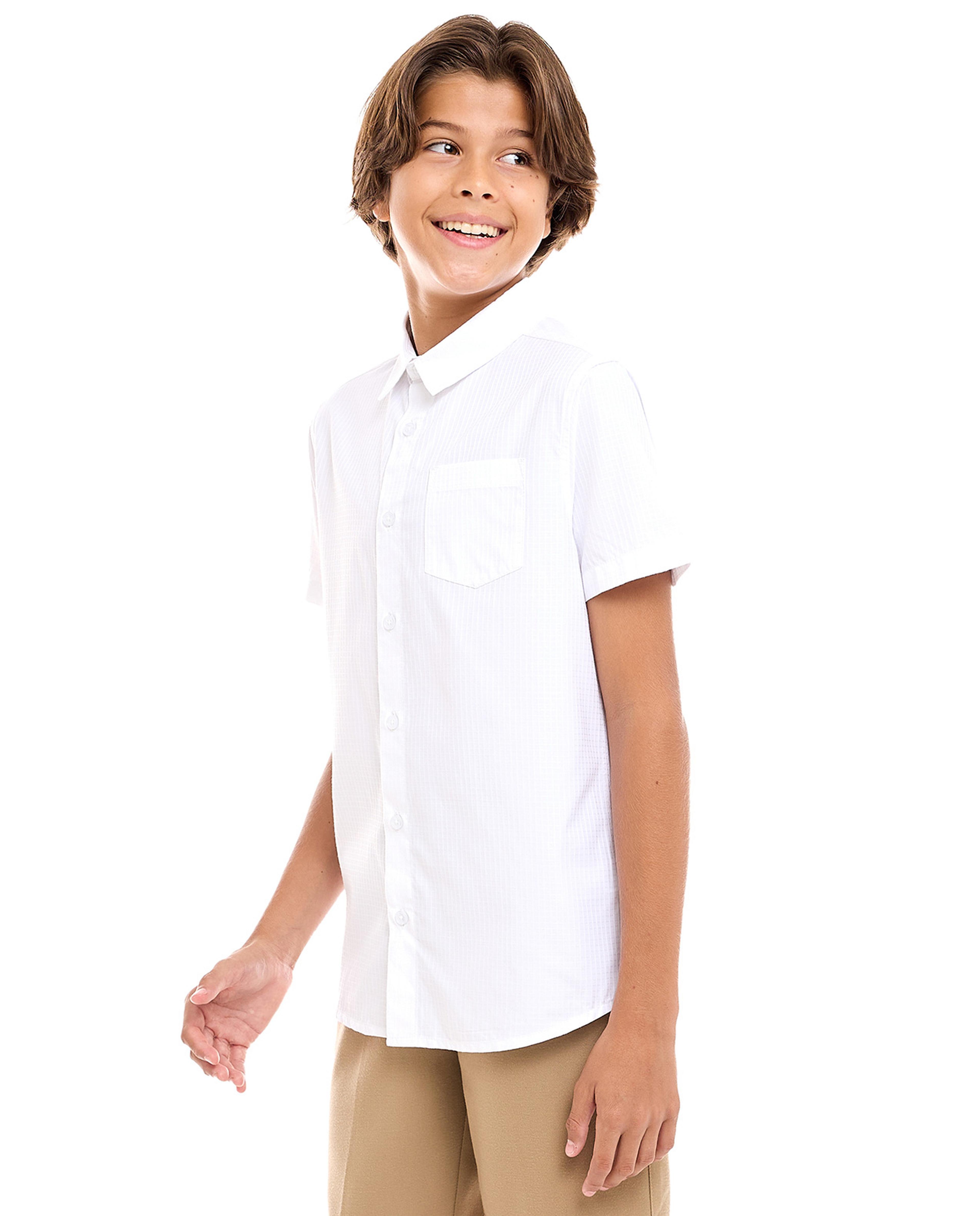 Solid Shirt with Classic Collar and Short Sleeves