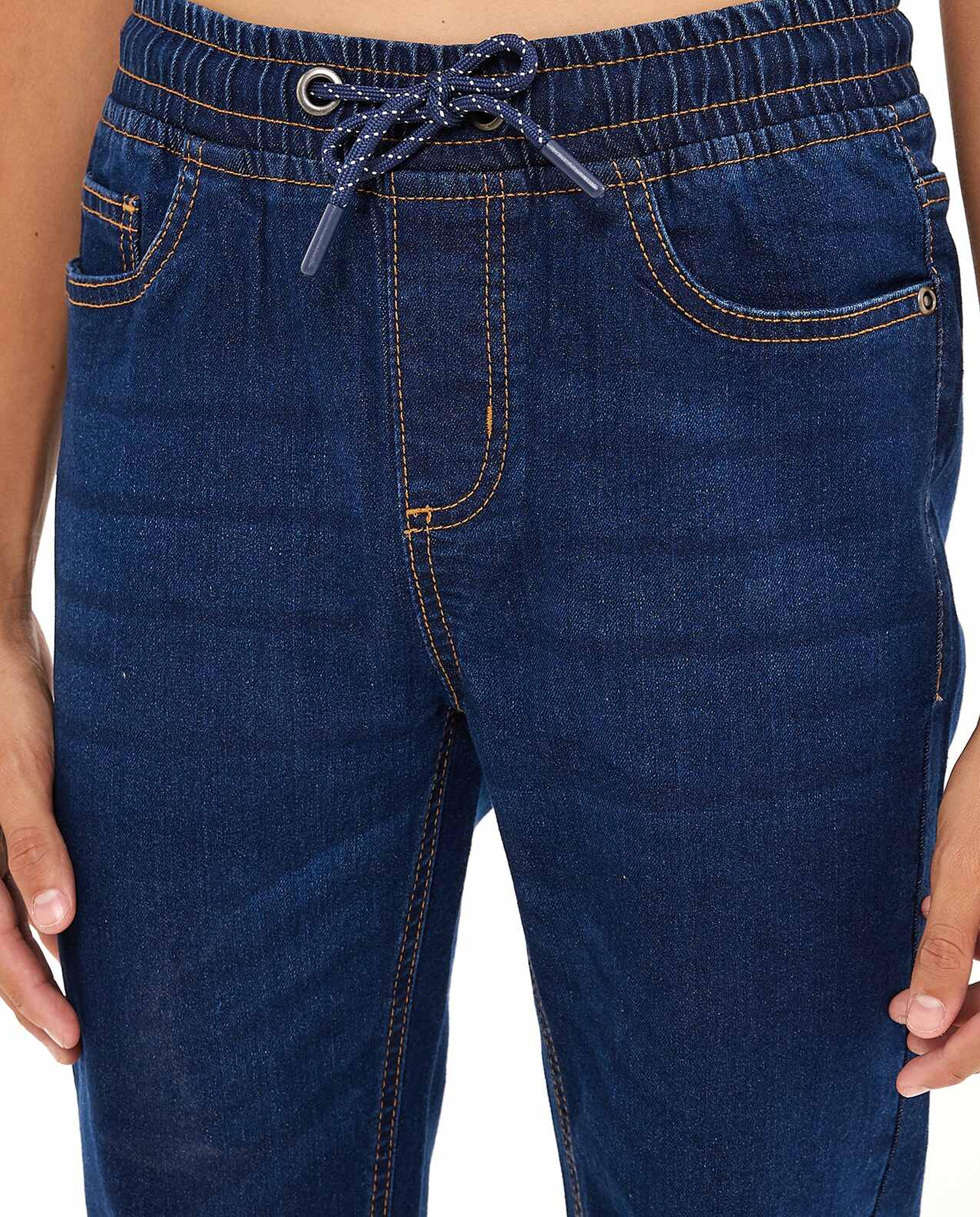 جينز جوغر برباط خصر