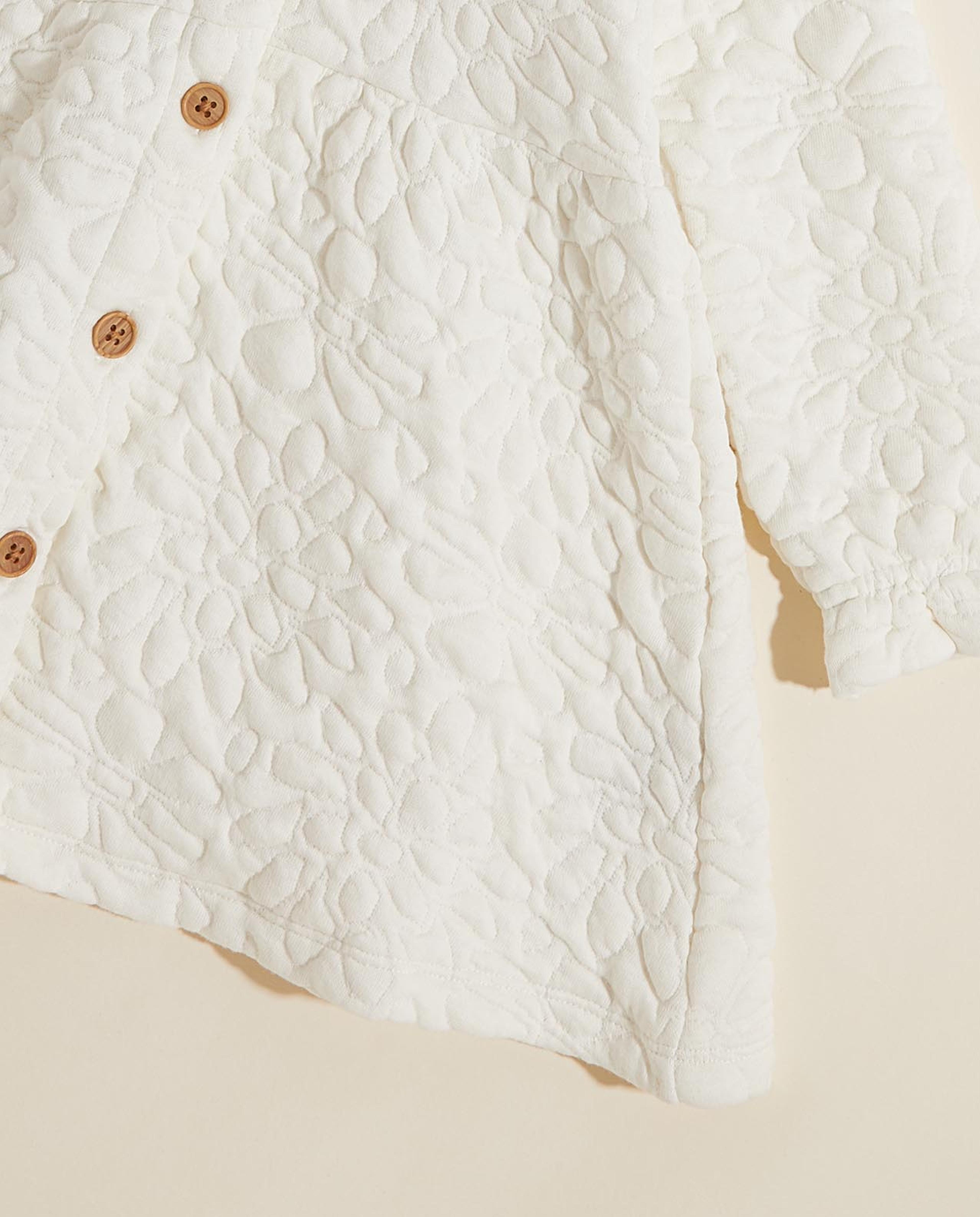 فستان مبطن بغطاء رأس وأكمام طويلة