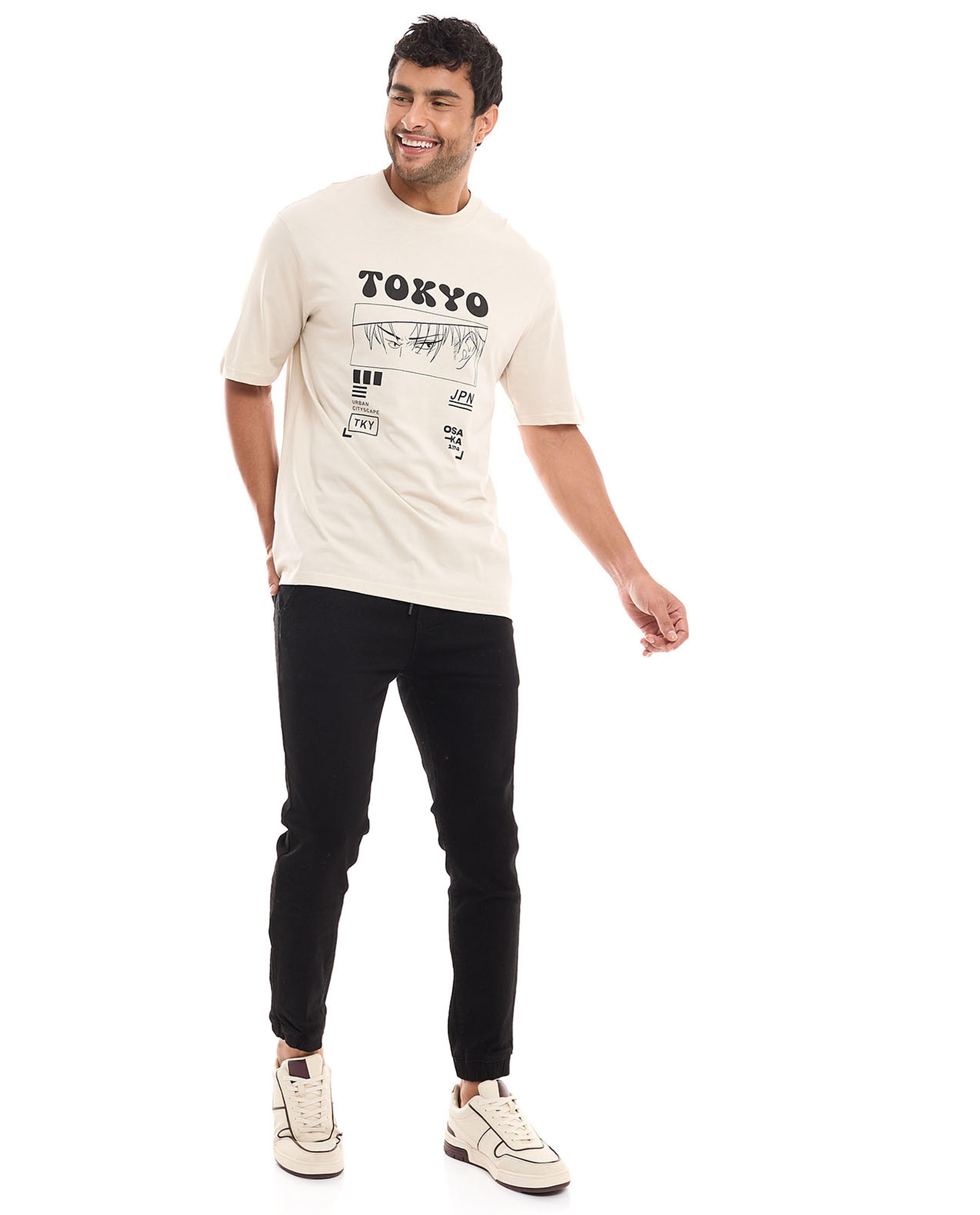 تيشيرت برقبة مستديرة وأكمام قصيرة وطبعة