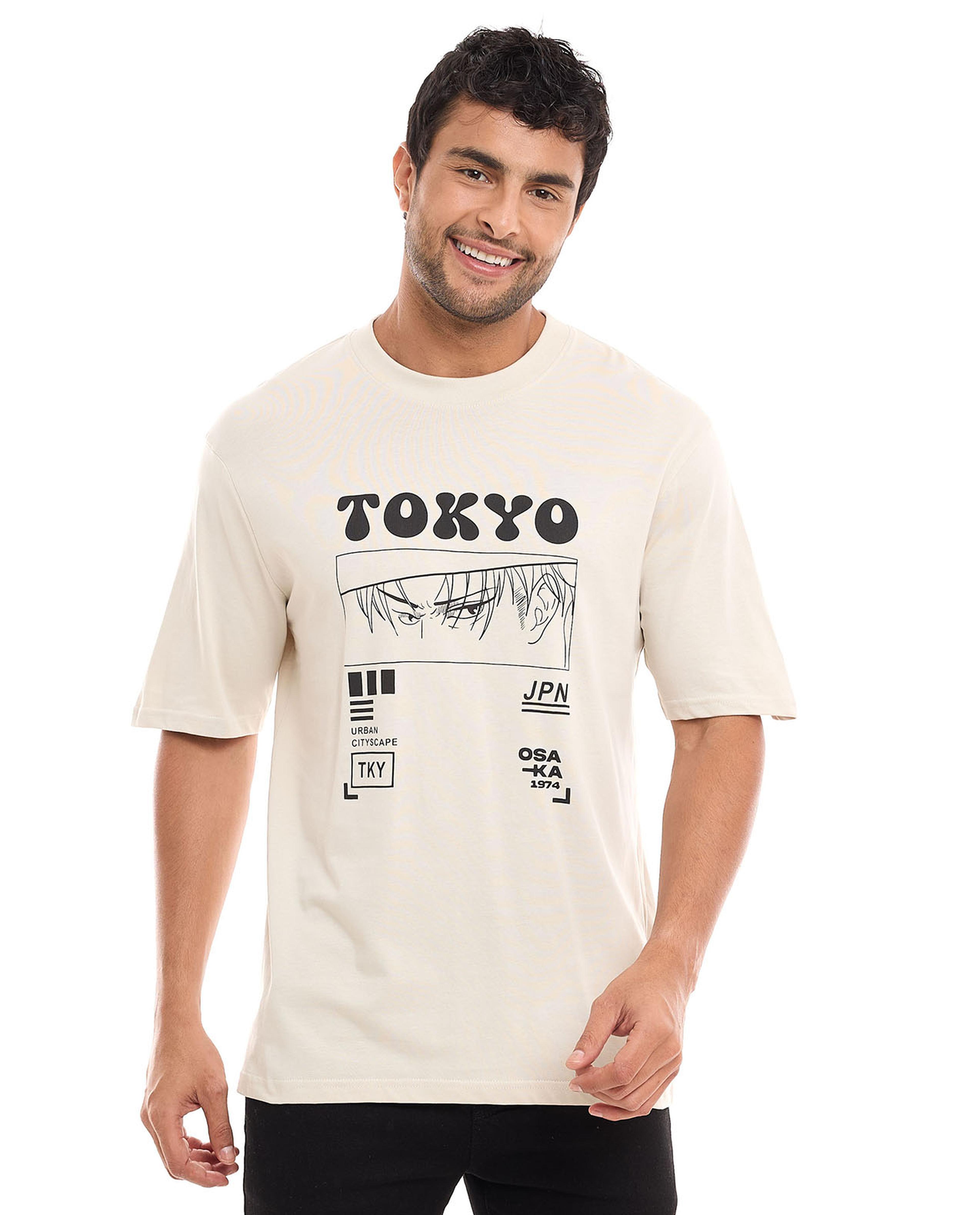 تيشيرت برقبة مستديرة وأكمام قصيرة وطبعة