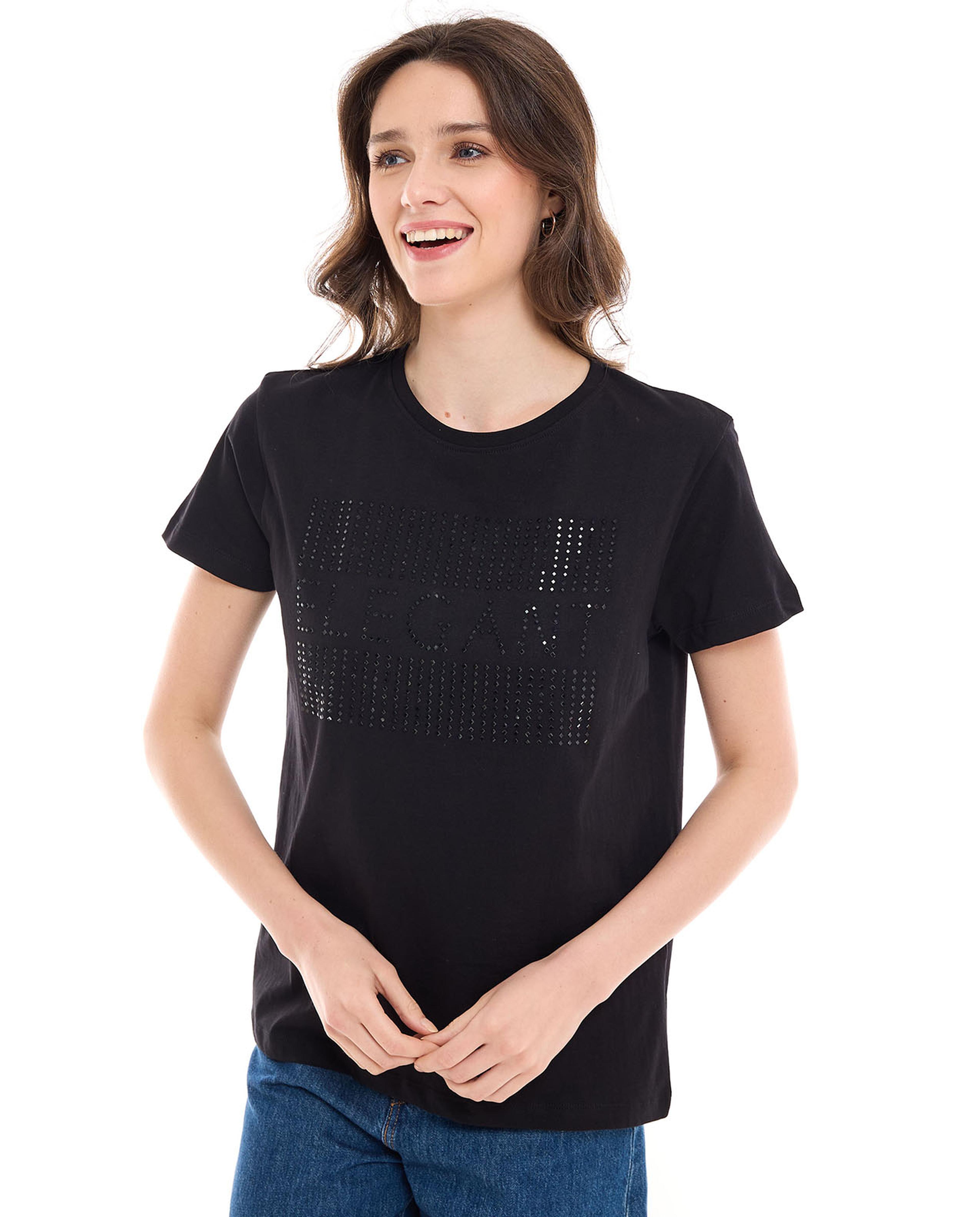 تيشيرت مزين بياقة مستديرة وأكمام قصيرة