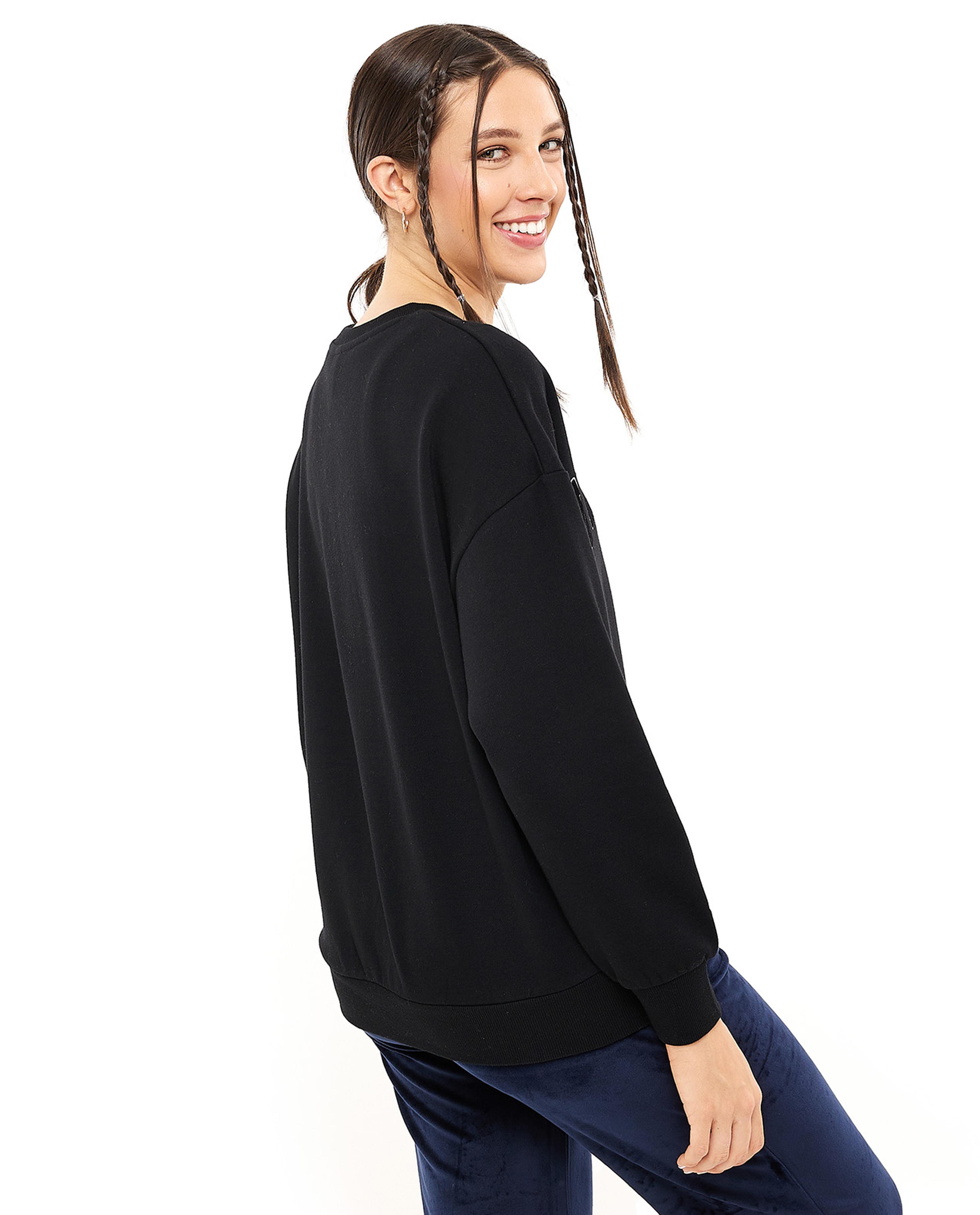 Appliqued Sweatshirt with Crew Neck and Long Sleeves