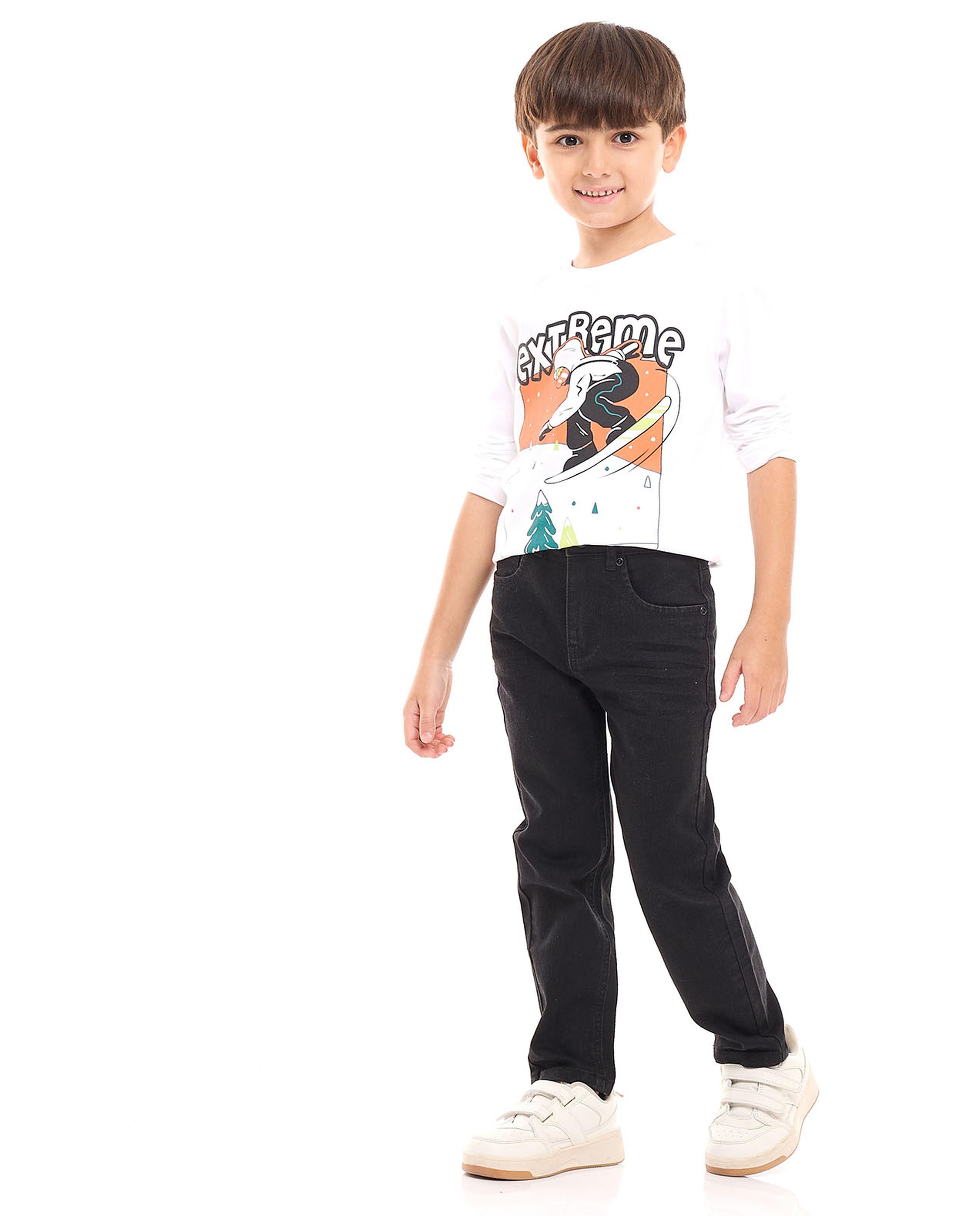 Solid Relaxed Fit Jeans with Button Closure