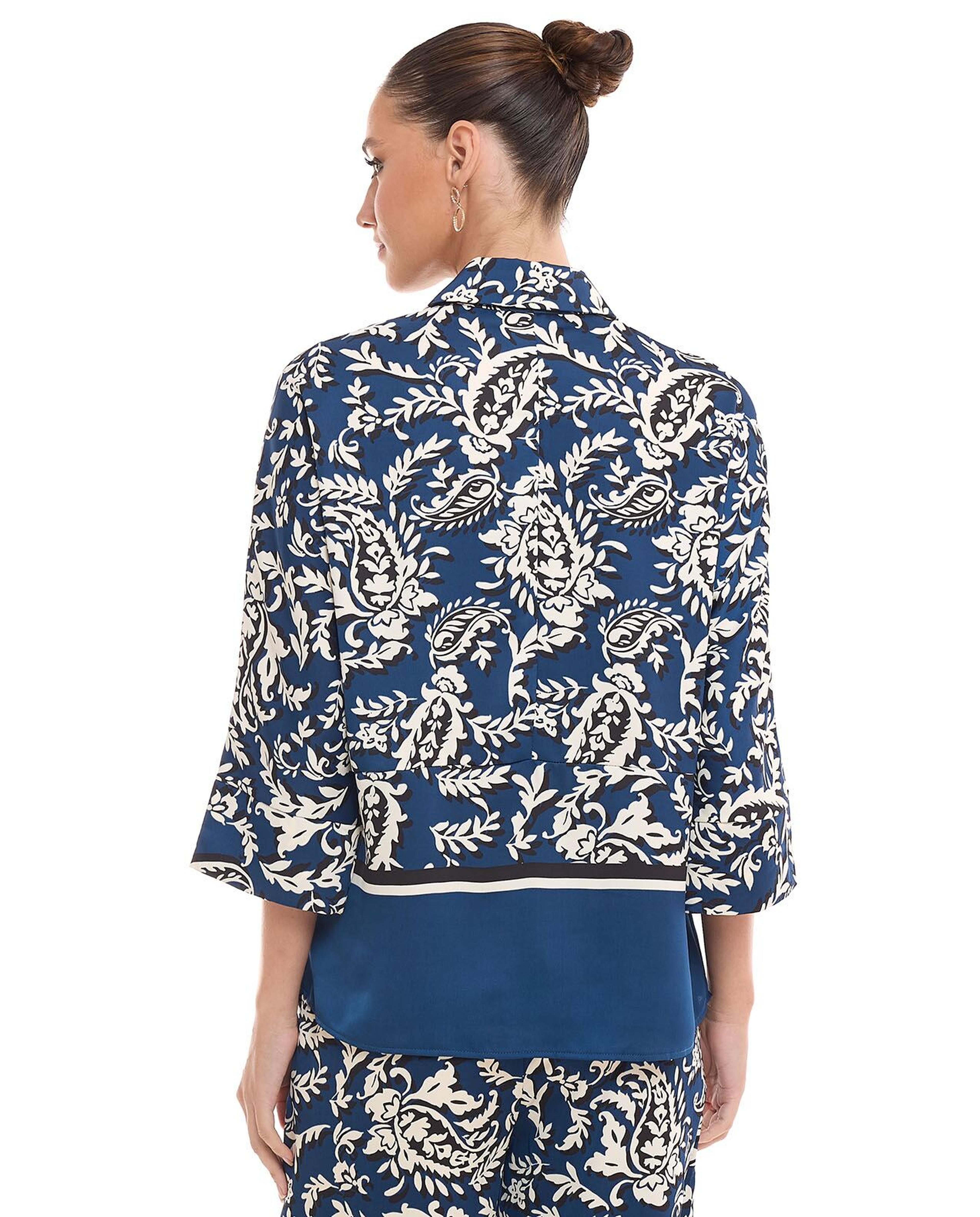 قميص بياقة كلاسيكية وأكمام 3/4