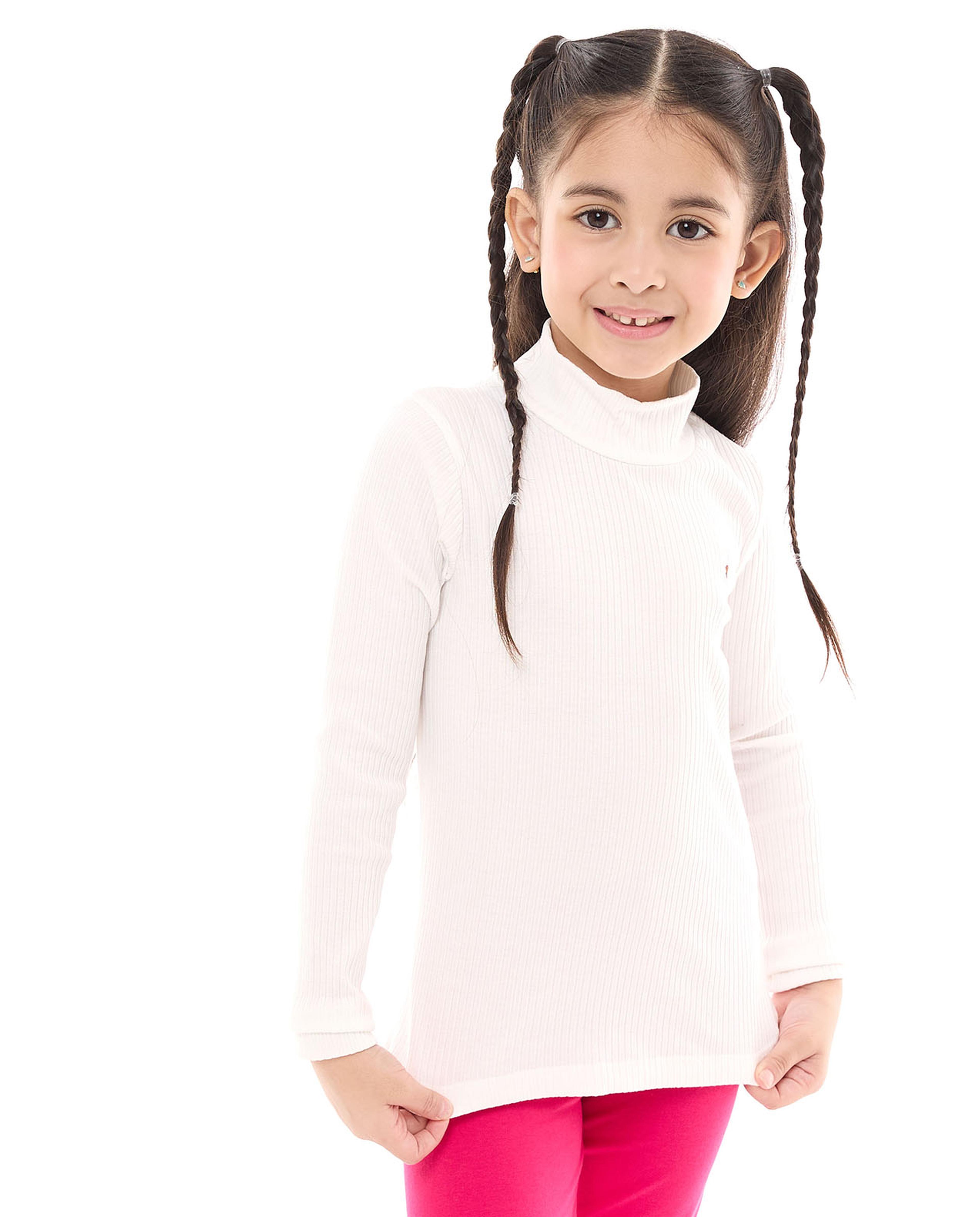 تيشيرت بياقة عالية وأكمام طويلة